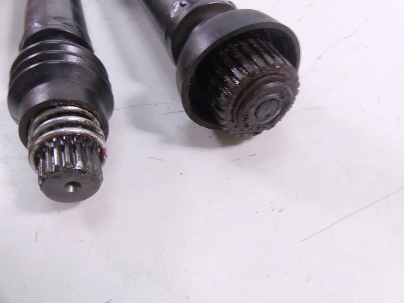 2016 Yamaha YXZ1000 R EPS Center Prop Axle Drive Shaft Set 2HC-46172-00-00 - Image 7