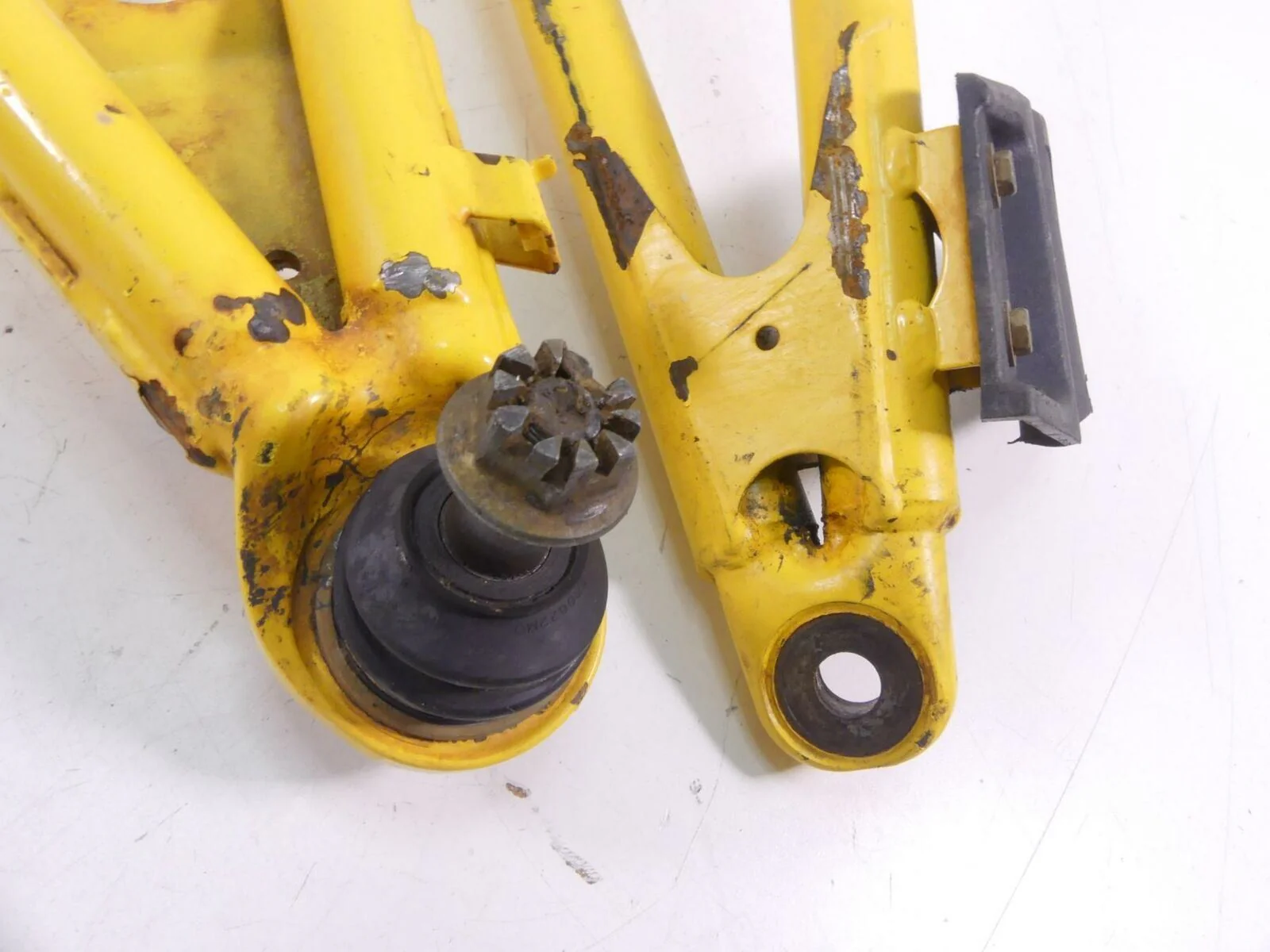 2016 Yamaha YXZ1000 R EPS Front Left Upper Lower Arm Set - Read 2HC-F3505-20-00 - Image 9