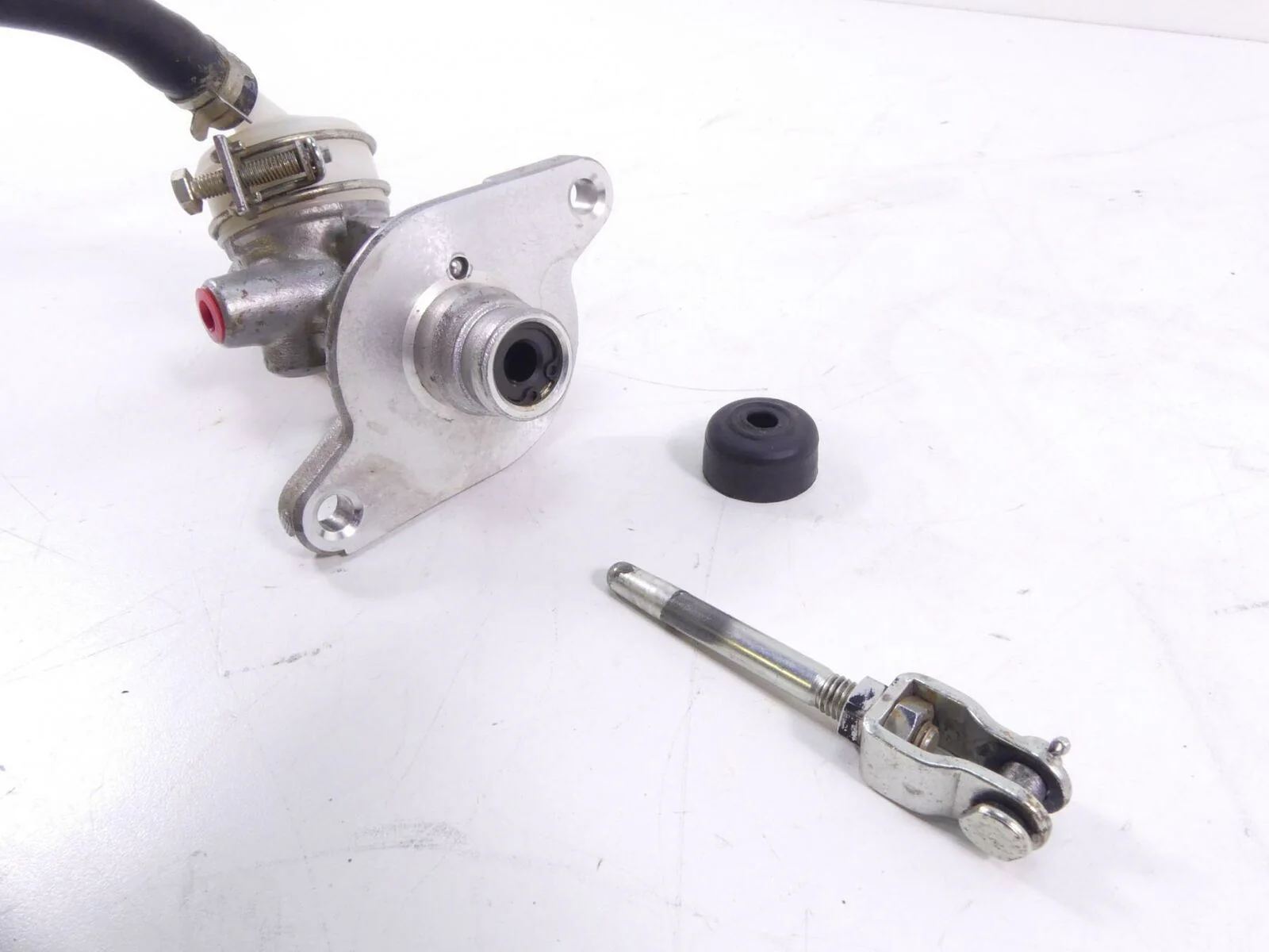 2016 Yamaha YXZ1000 R EPS SE Main Brake Master Cylinder Nissin 11/16 2HC-2583T-0 - Image 4