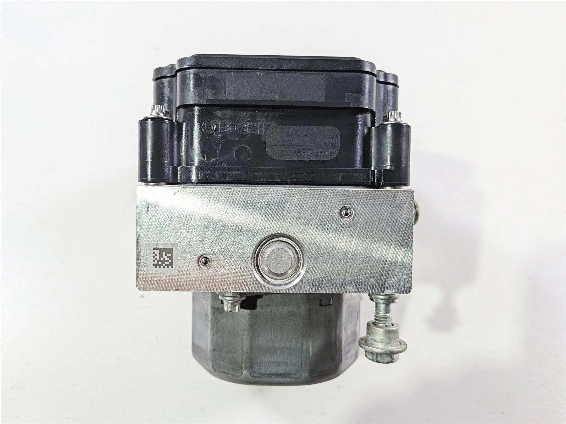 2016 Yamaha YZF R1 RN32 Abs Brake Pump Module Unit 2CR-85930-09-00 - Image 10