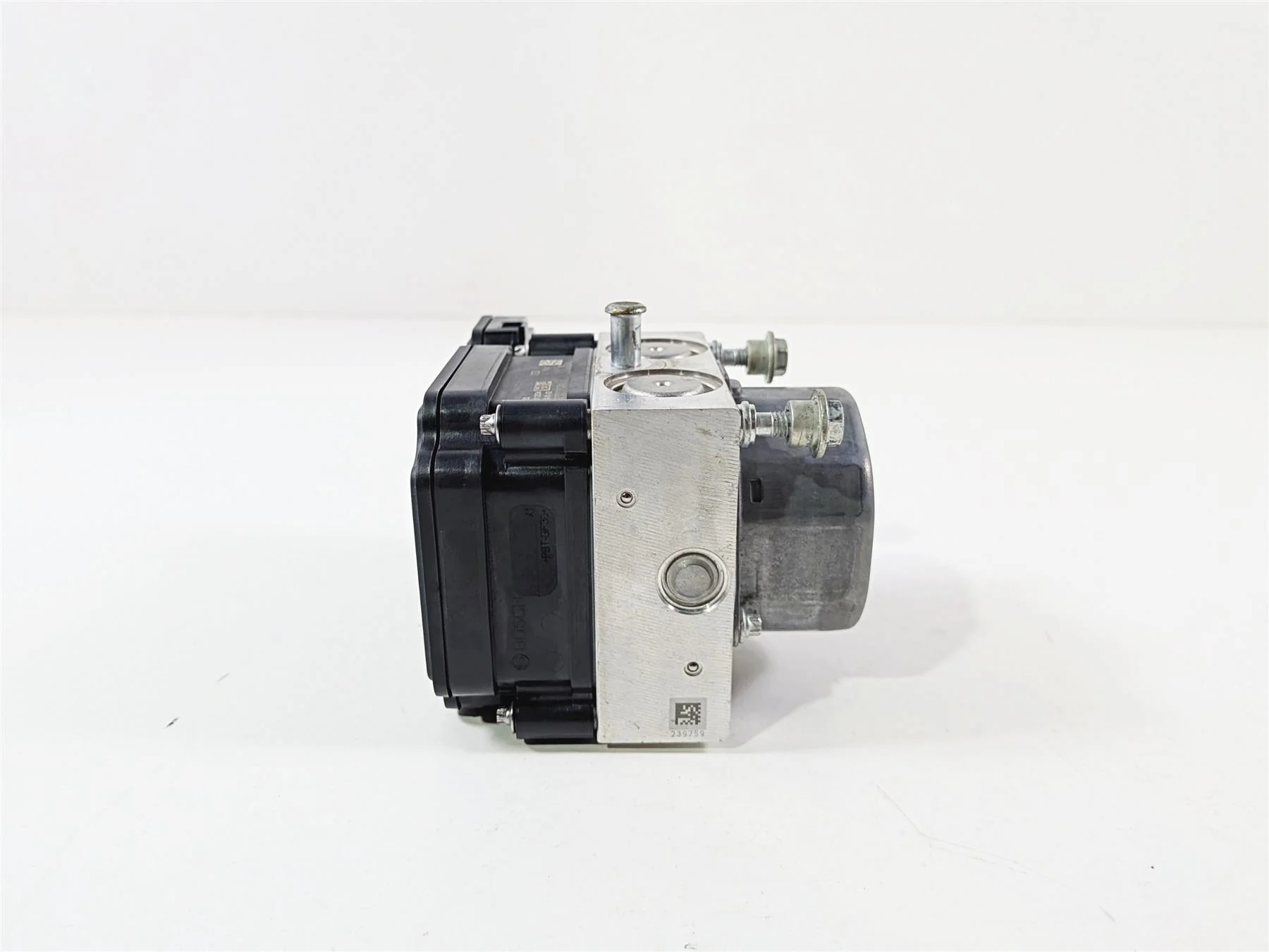 2016 Yamaha YZF R1 RN32 Abs Brake Pump Module Unit 2CR-85930-09-00 - Image 4