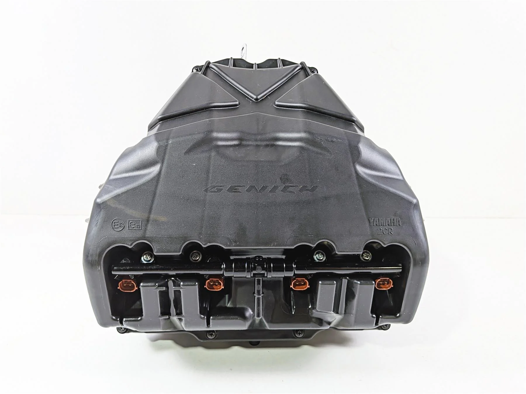 2016 Yamaha YZF R1 RN32 Air Box Cleaner & Injectors 2CR-14411-00-00 - Image 7