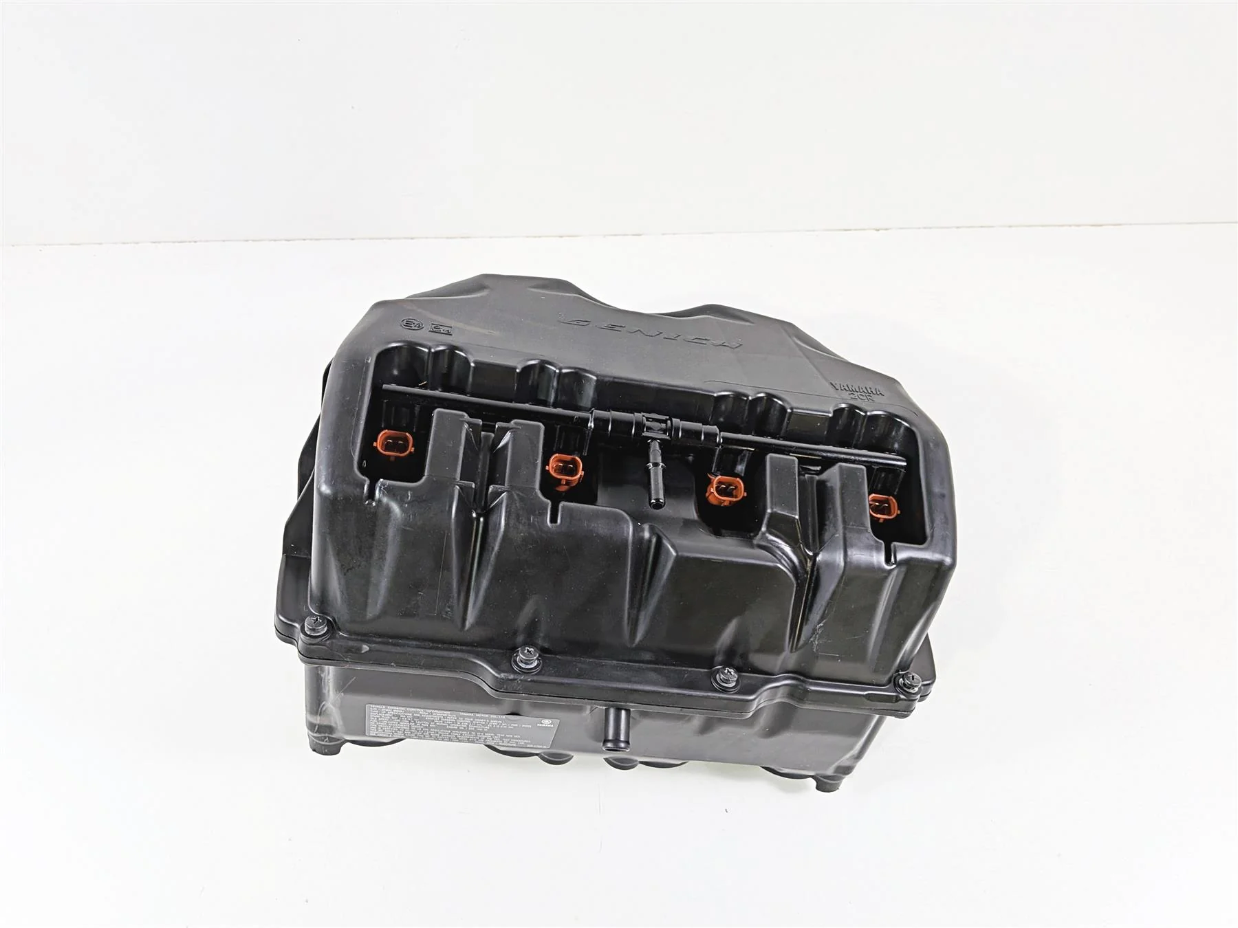 2016 Yamaha YZF R1 RN32 Air Box Cleaner & Injectors 2CR-14411-00-00 - Image 9