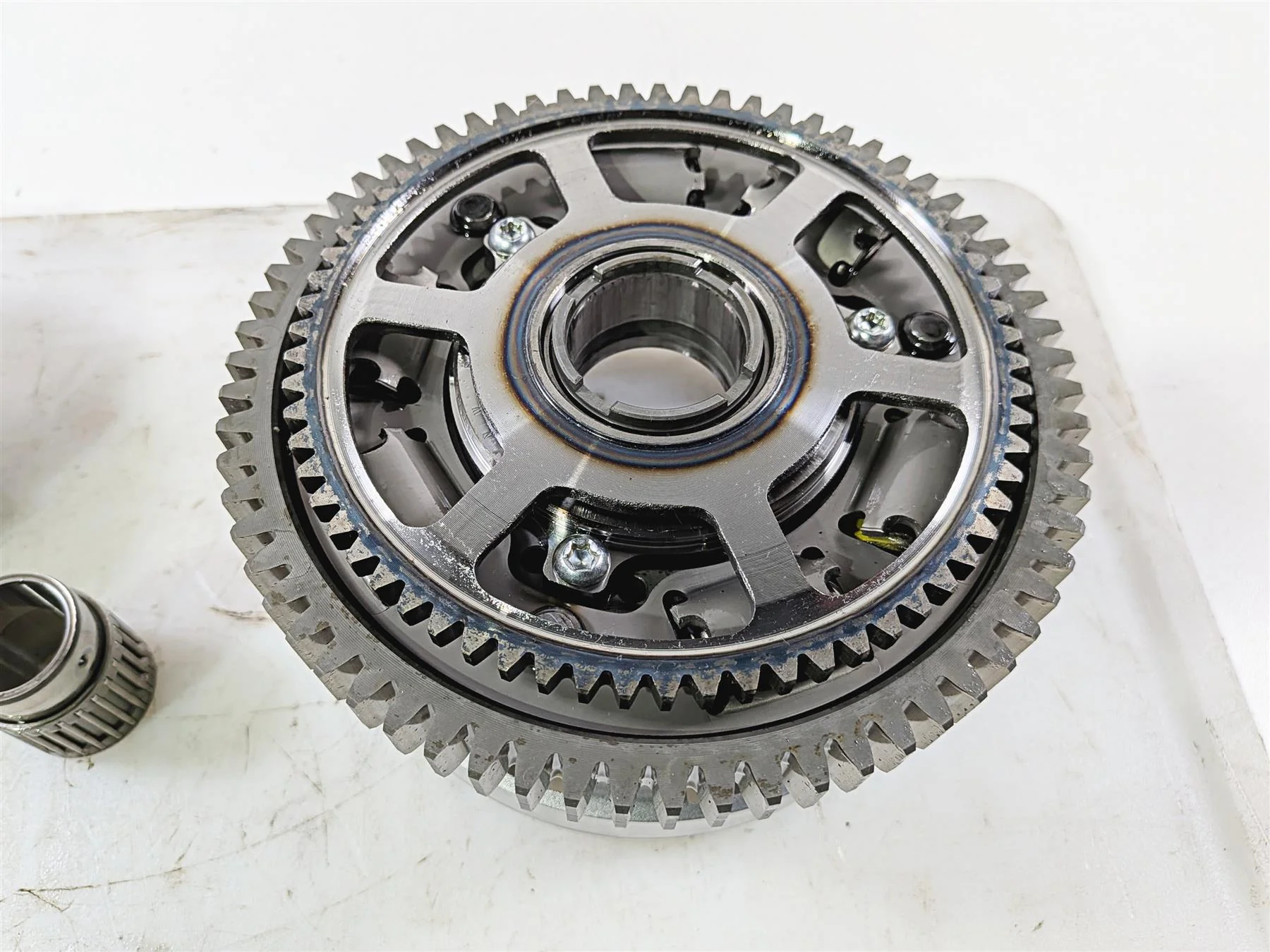 2016 Yamaha YZF R1 RN32 Clutch Basket & Friction Disc Set 2CR-16150-00-00 - Image 13