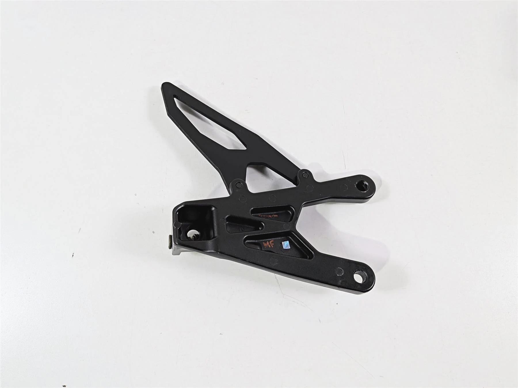 2016 Yamaha YZF R1 RN32 Front Left Foot Peg Mount 2CR-27442-00-00 - Image 6