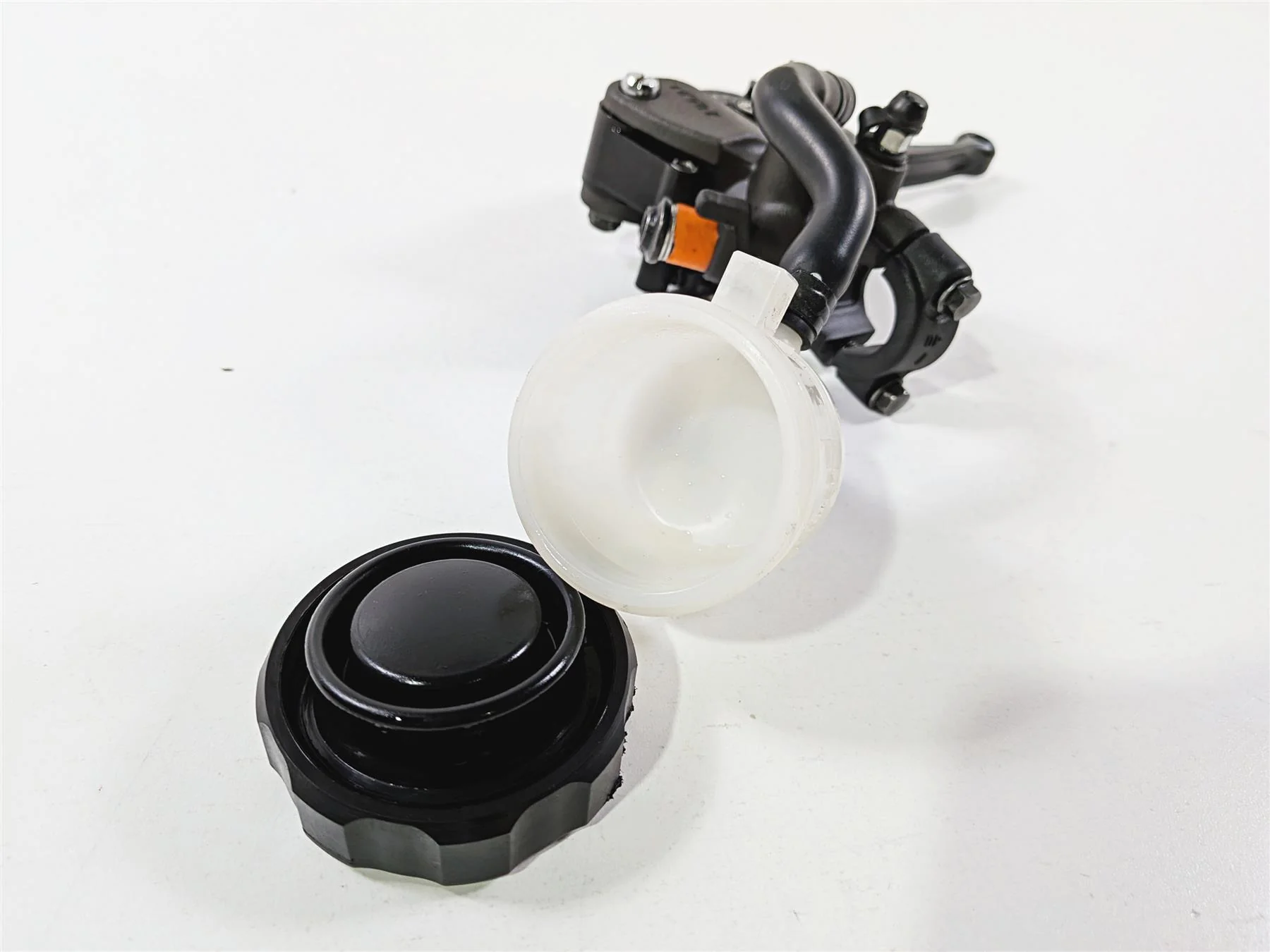 2016 Yamaha YZF R1 RN32 Front Nissin 5/8 Radial Brake Pump 2CR-2580A-00-00 - Image 11