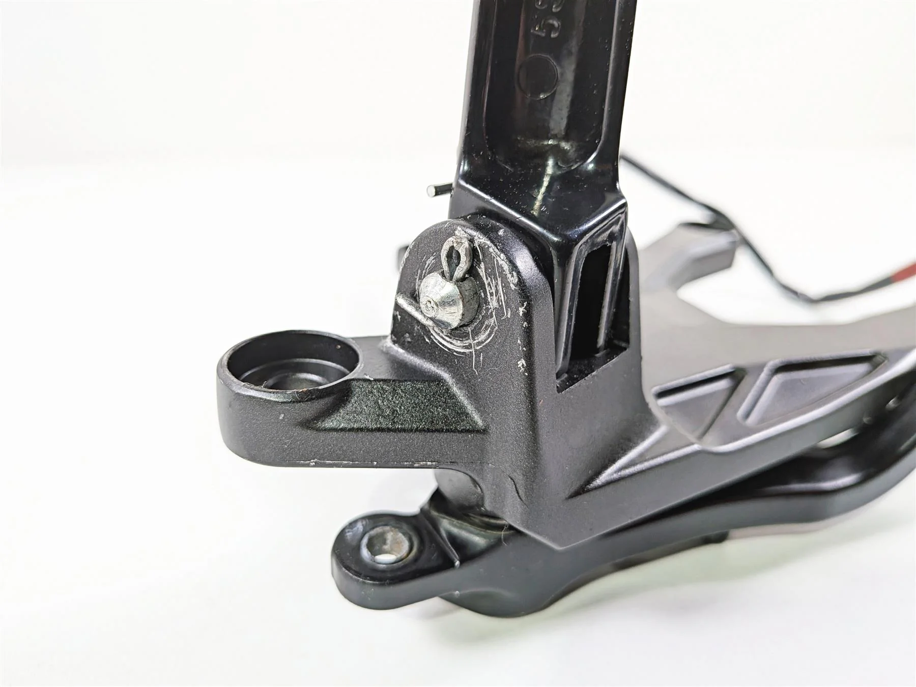 2016 Yamaha YZF R1 RN32 Front Right Foot Peg & Brake Pedal 2CR-27443-00-00 - Image 8