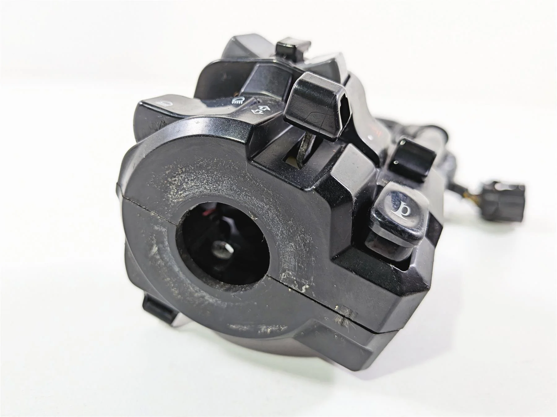 2016 Yamaha YZF R1 RN32 Left Hand Control Switch 2CR-83969-00-00 - Image 10