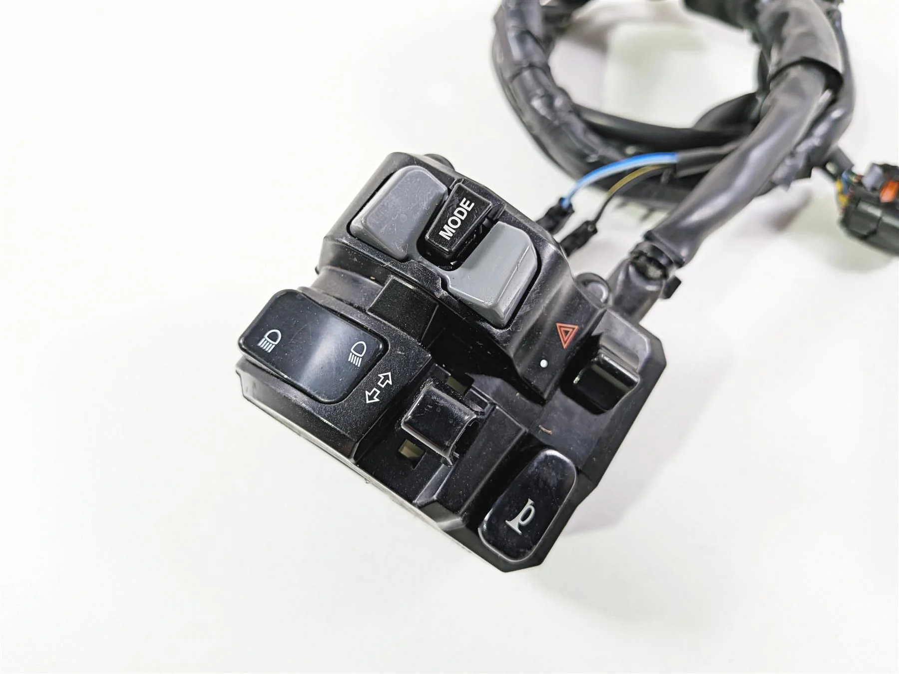 2016 Yamaha YZF R1 RN32 Left Hand Control Switch 2CR-83969-00-00 - Image 11