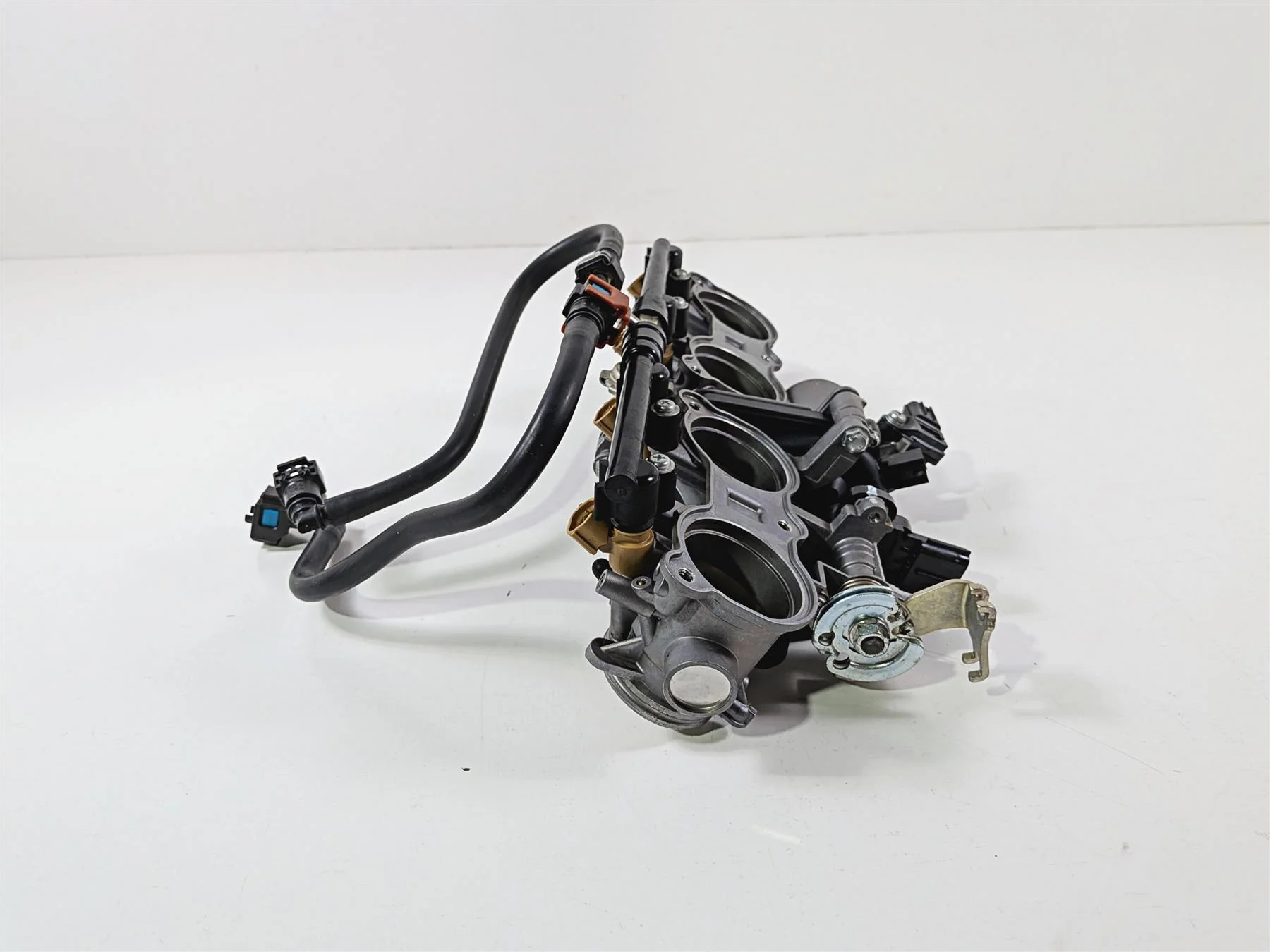 2016 Yamaha YZF R1 RN32 Mikuni Throttle Body Bodies Fuel Injectors 2CR-13750-00 - Image 3