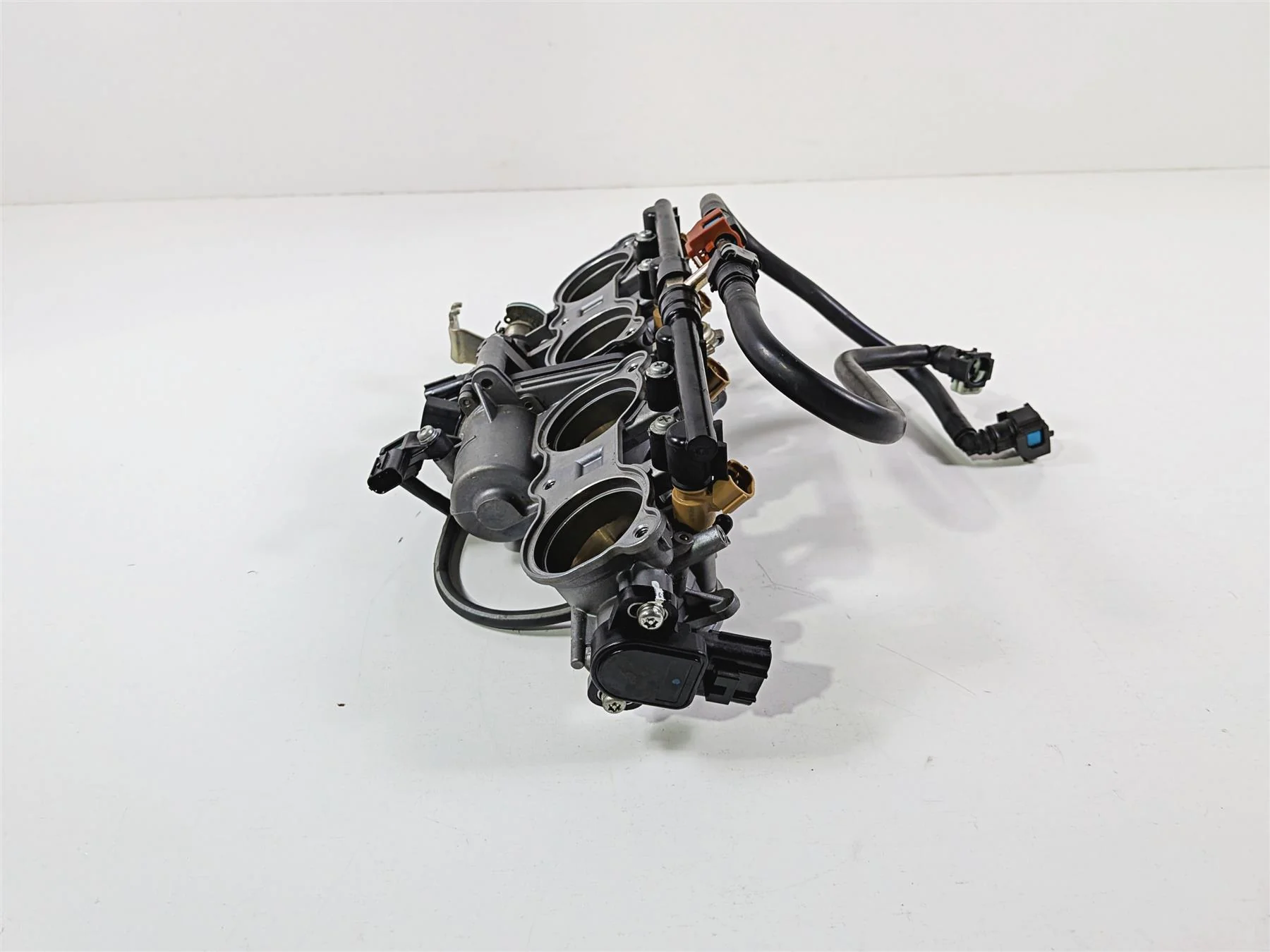 2016 Yamaha YZF R1 RN32 Mikuni Throttle Body Bodies Fuel Injectors 2CR-13750-00 - Image 5