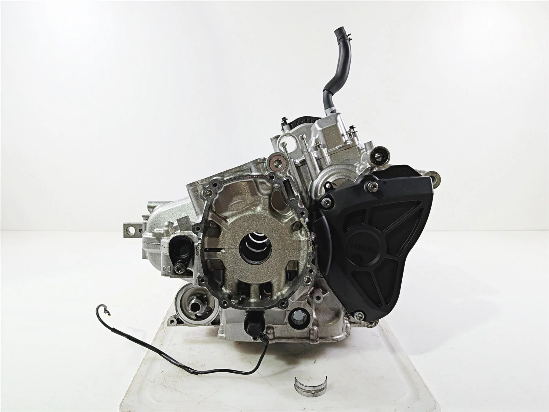 2016 Yamaha YZF R1 RN32 N527E Engine Motor Crank Case Crankcase Set 2CR-15100-17-00 - Image 7
