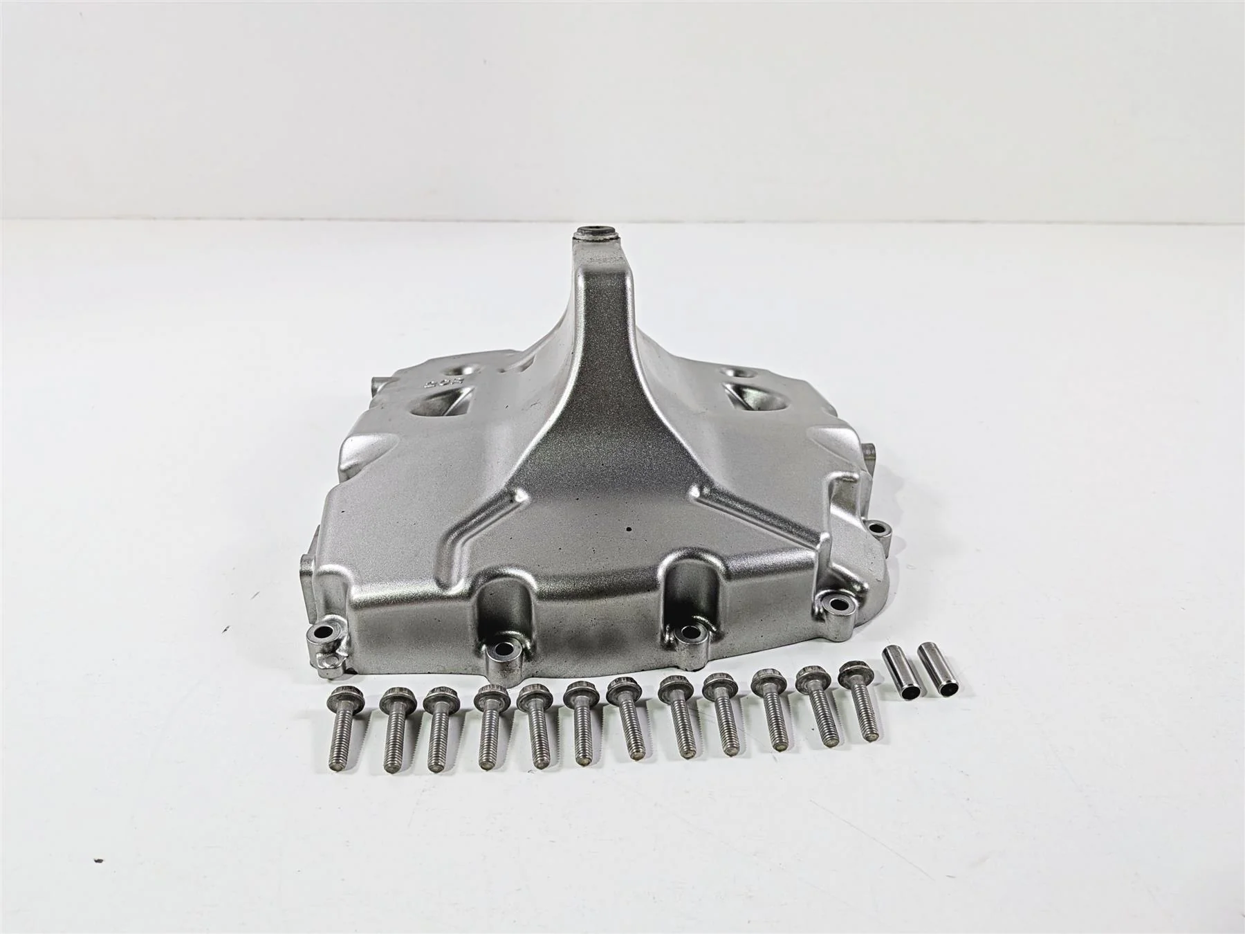 2016 Yamaha YZF R1 RN32 Oil Pan Bottom Engine Cover Strainer B60-13400-00-00 - Image 2