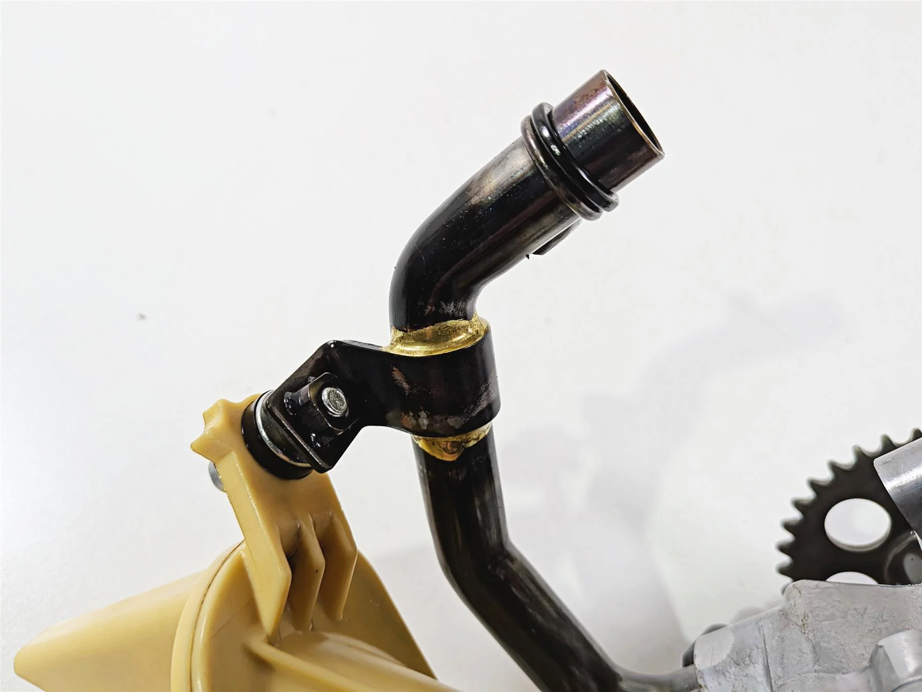 2016 Yamaha YZF R1 RN32 Oil Pump & Pick Up Tube -Tested 2CR-13300-00-00 - Image 11