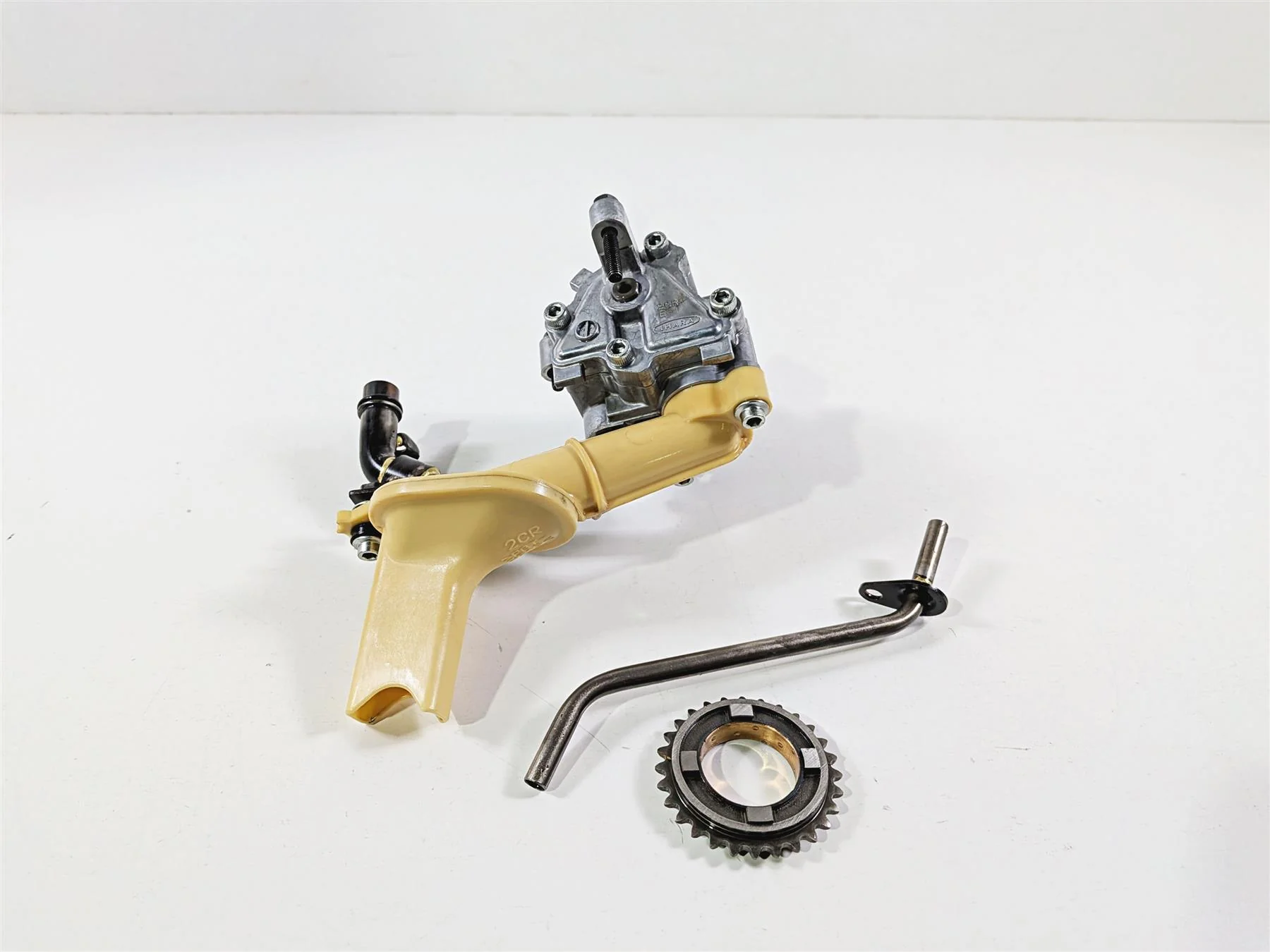 2016 Yamaha YZF R1 RN32 Oil Pump & Pick Up Tube -Tested 2CR-13300-00-00 - Image 3