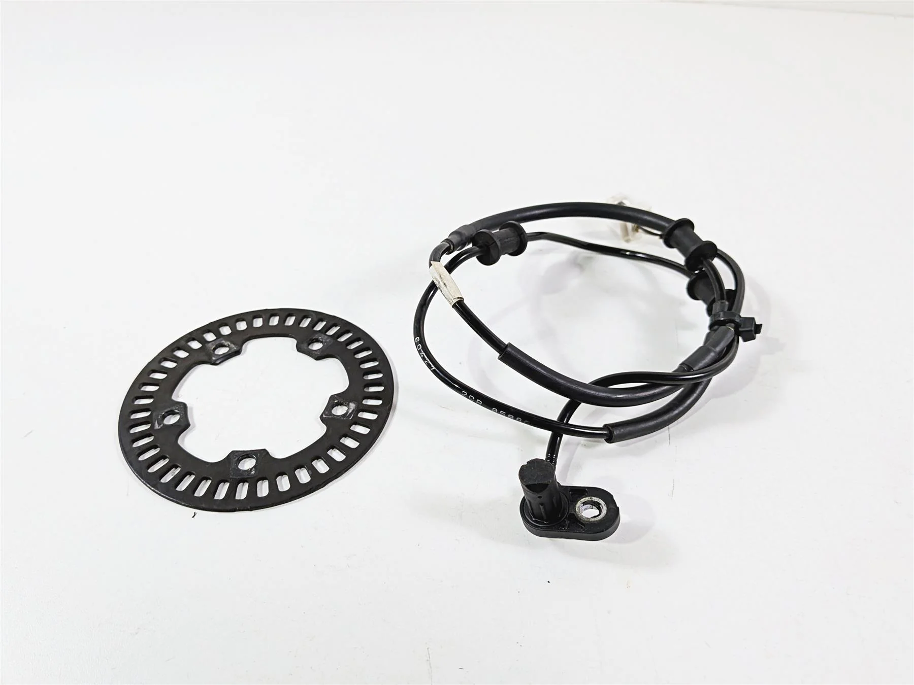 2016 Yamaha YZF R1 RN32 Rear Abs Brake Wheel Speed Sensor 2CR-85980-00-00