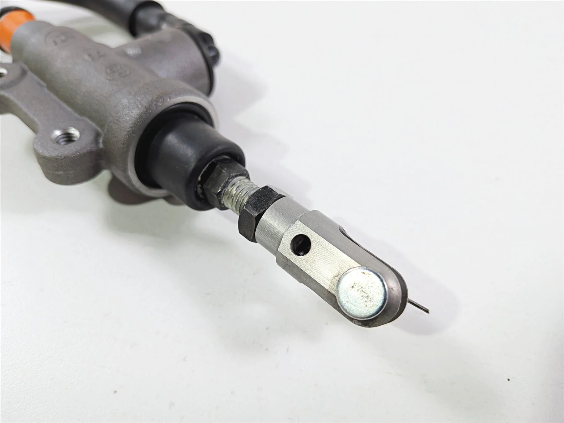 2016 Yamaha YZF R1 RN32 Rear Nissin Brake Master Cylinder 2CR-2583V-00-00 - Image 9