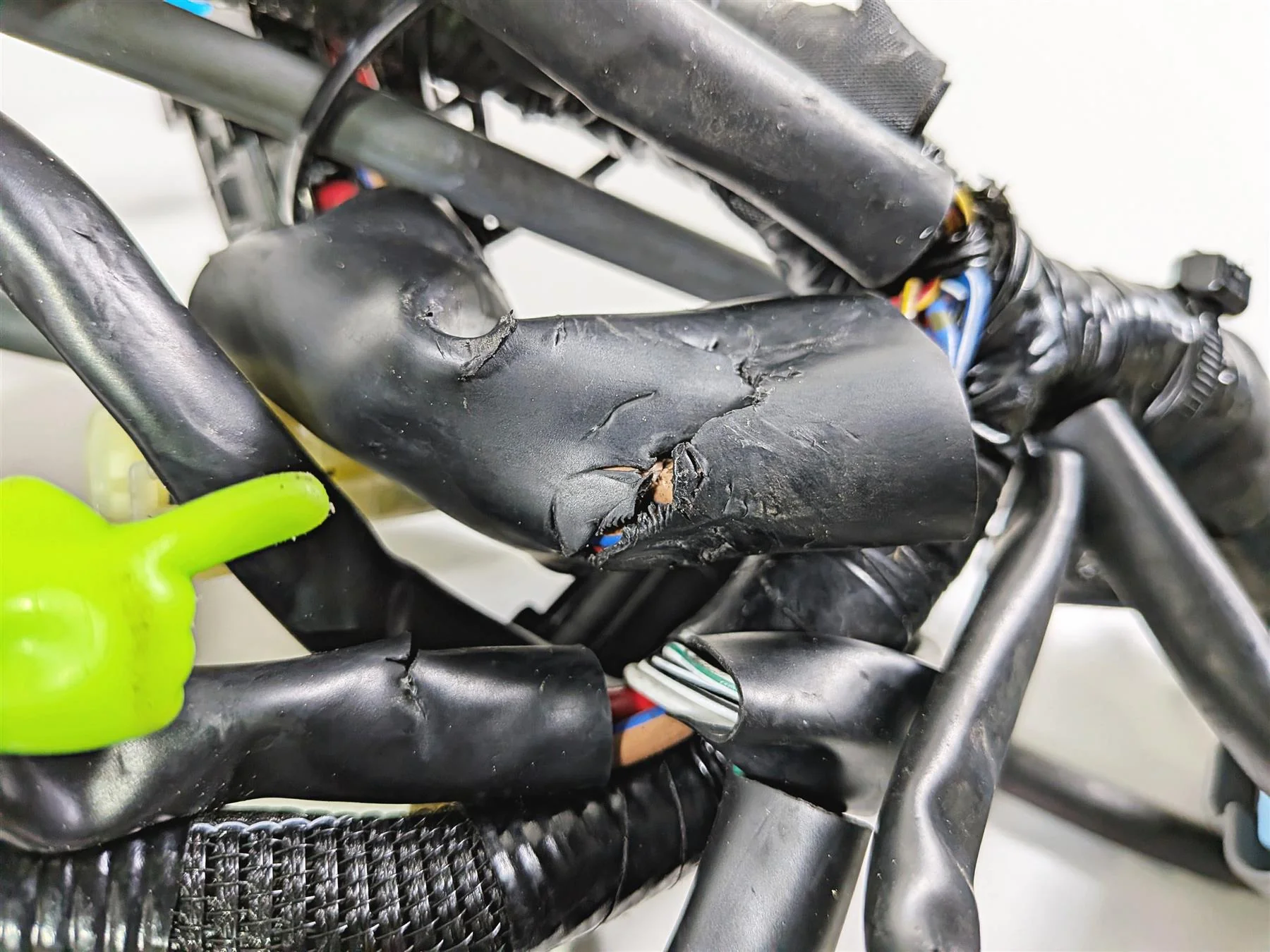 2016 Yamaha YZF R1 RN32 Wiring Harness Loom -For Parts B60-82590-10-00 - Image 16