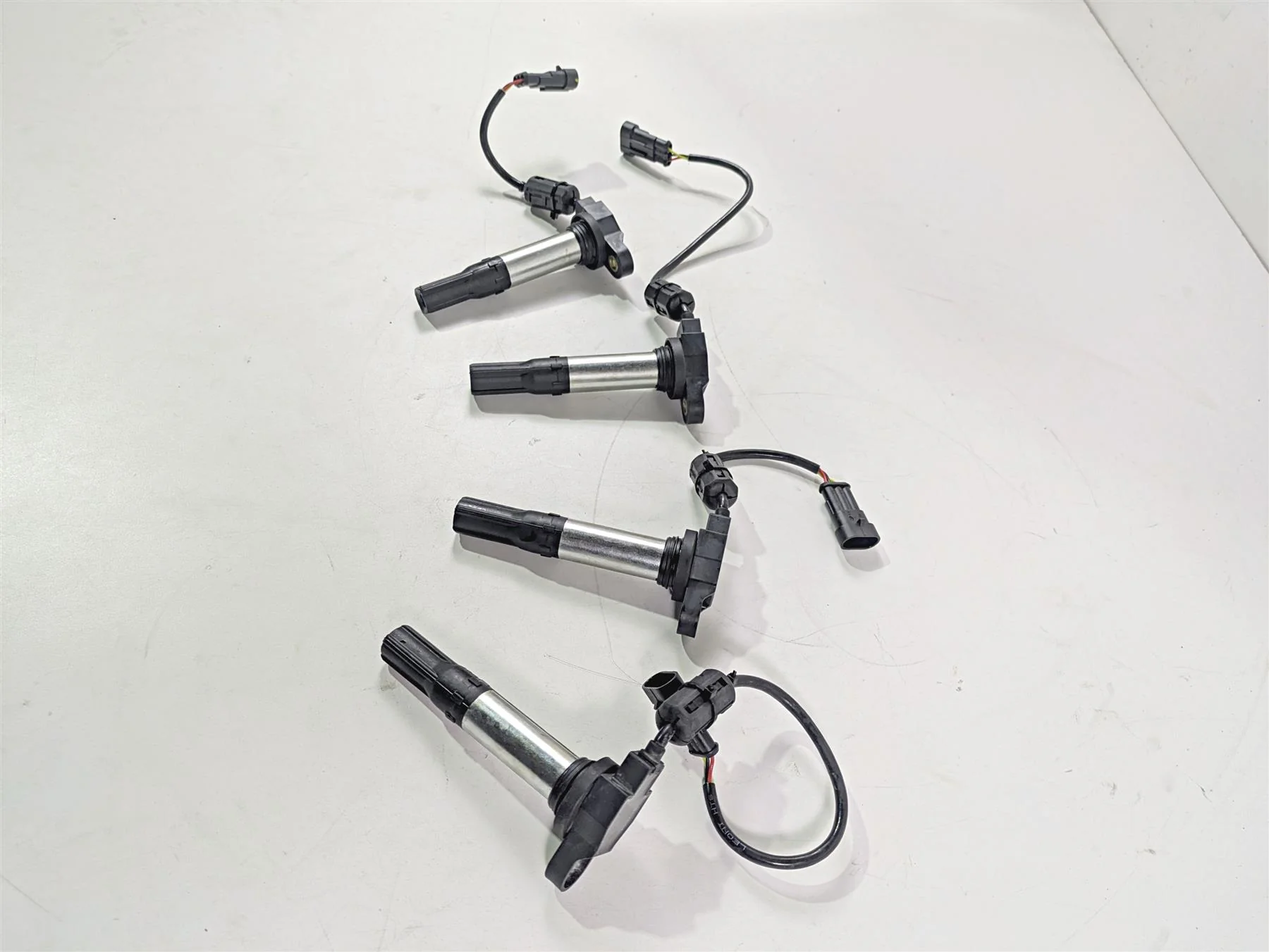 2017 Aprilia RSV 1100 Tuono V4 Factory Eldor Ignition Coil Set 857084 857501 - Image 3