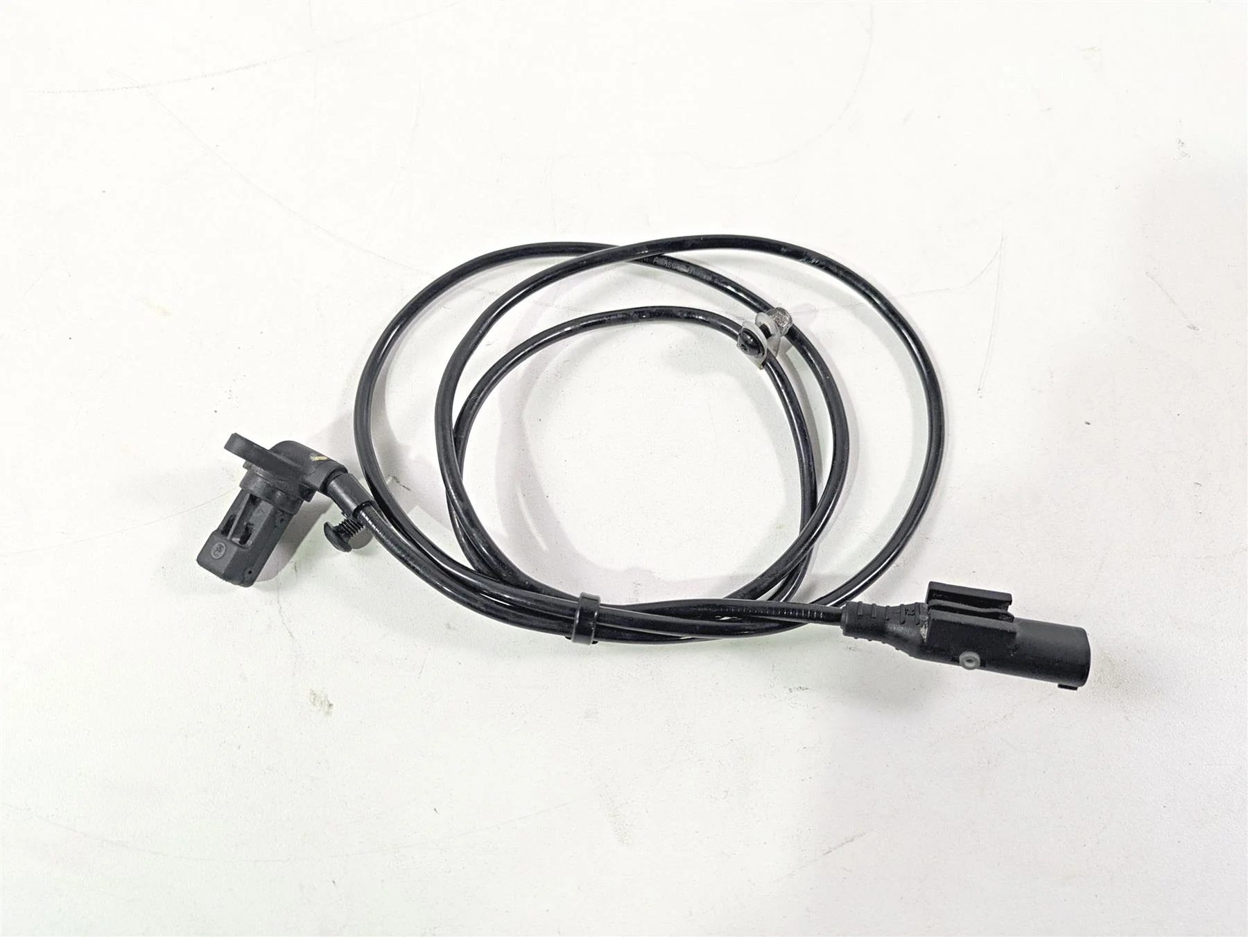 2017 Aprilia RSV 1100 Tuono V4 Factory Front Abs Brake Speed Sensor 1D003350 - Image 9