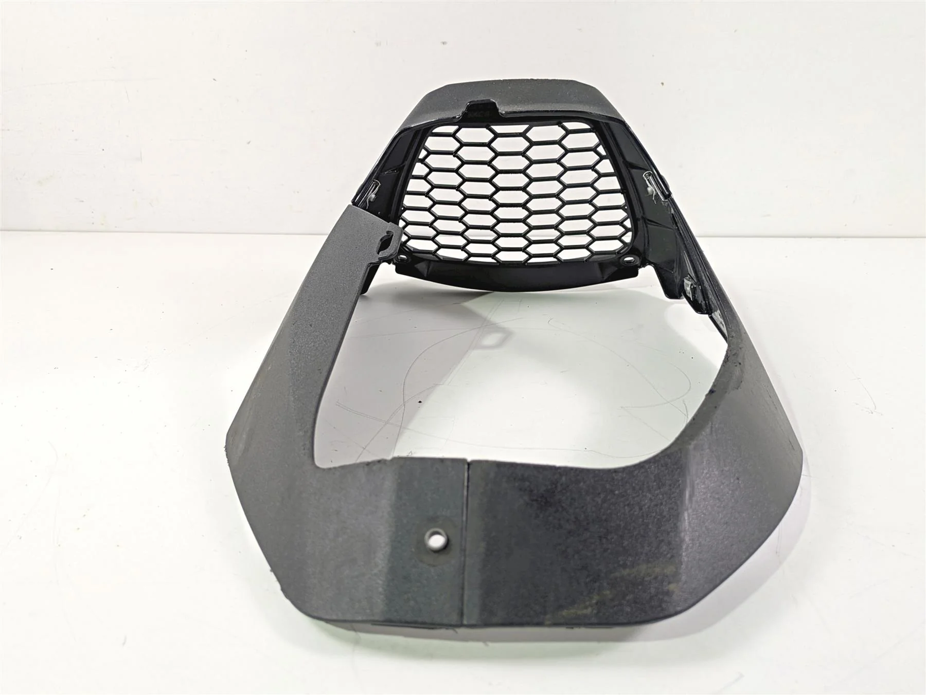 2017 Aprilia RSV 1100 Tuono V4 Factory Front Bug Spoiler Cooler Cover B043248 - Image 6