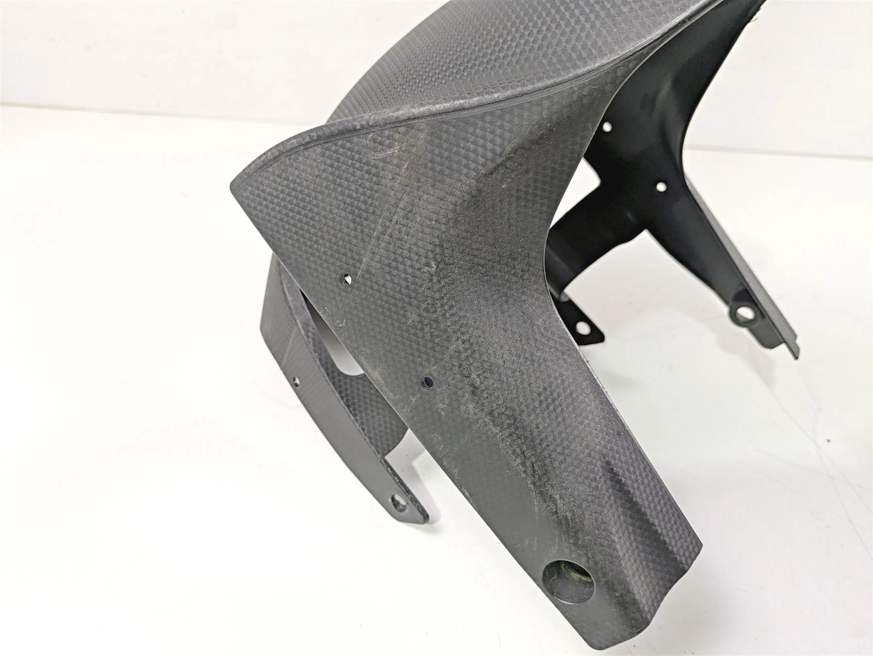 2017 Aprilia RSV 1100 Tuono V4 Factory Front Fender Carbon Style 2B003404 - Image 9