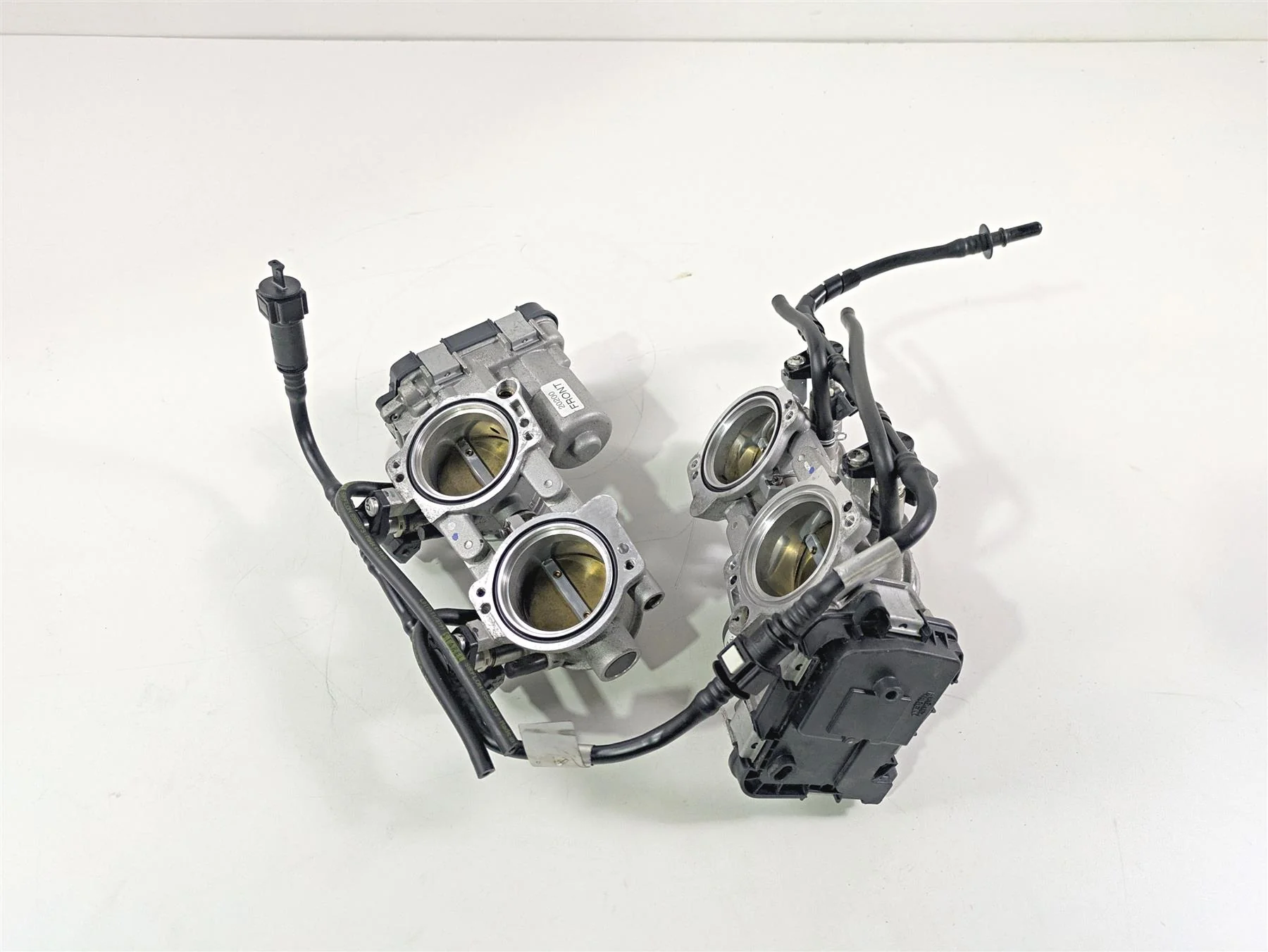 2017 Aprilia RSV 1100 Tuono V4 Factory Front Rear Throttle Bodies 857303 857304 - Image 3