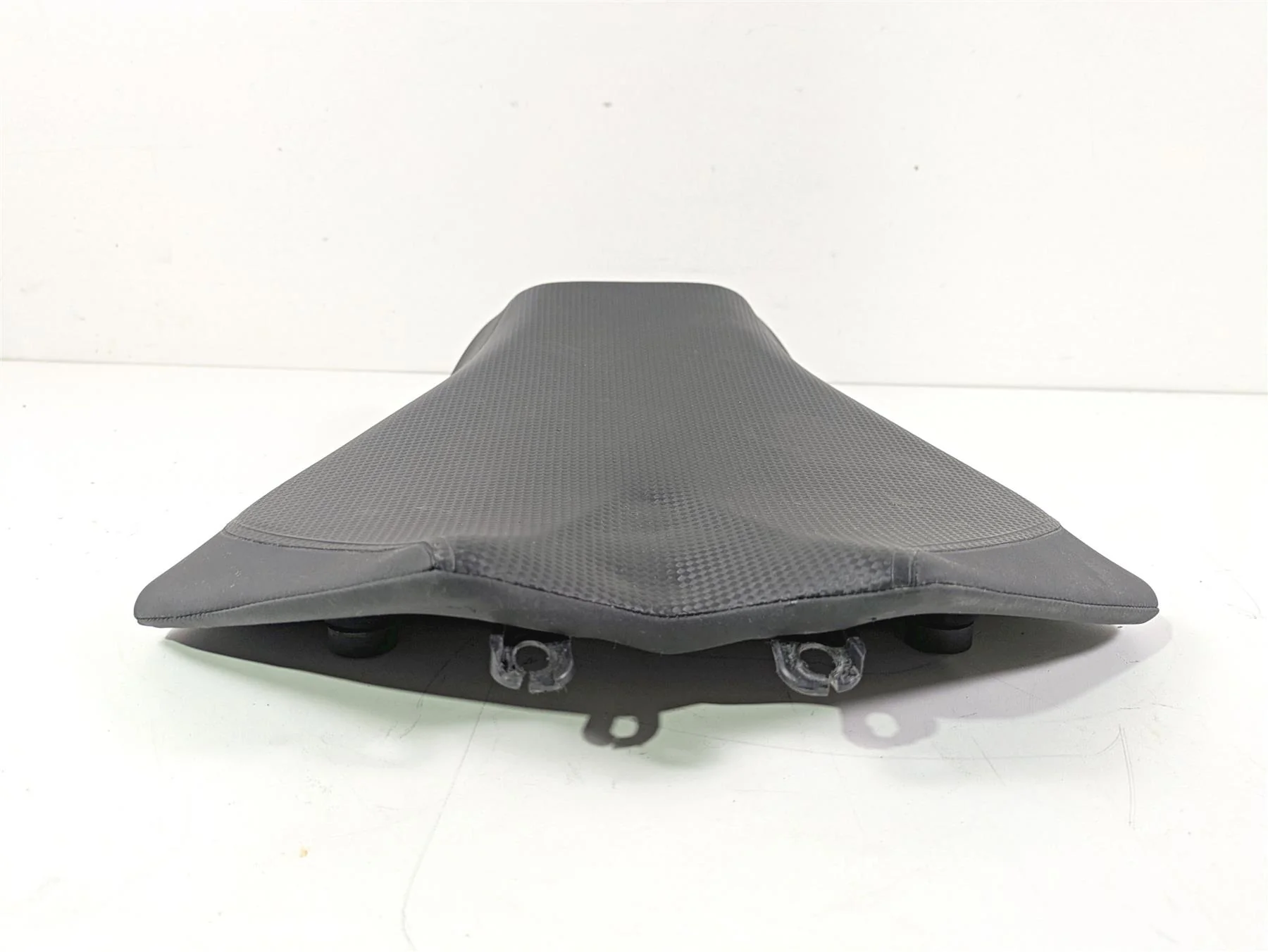 2017 Aprilia RSV 1100 Tuono V4 Factory Front Rider Seat Saddle -Read B04545600C1 - Image 6