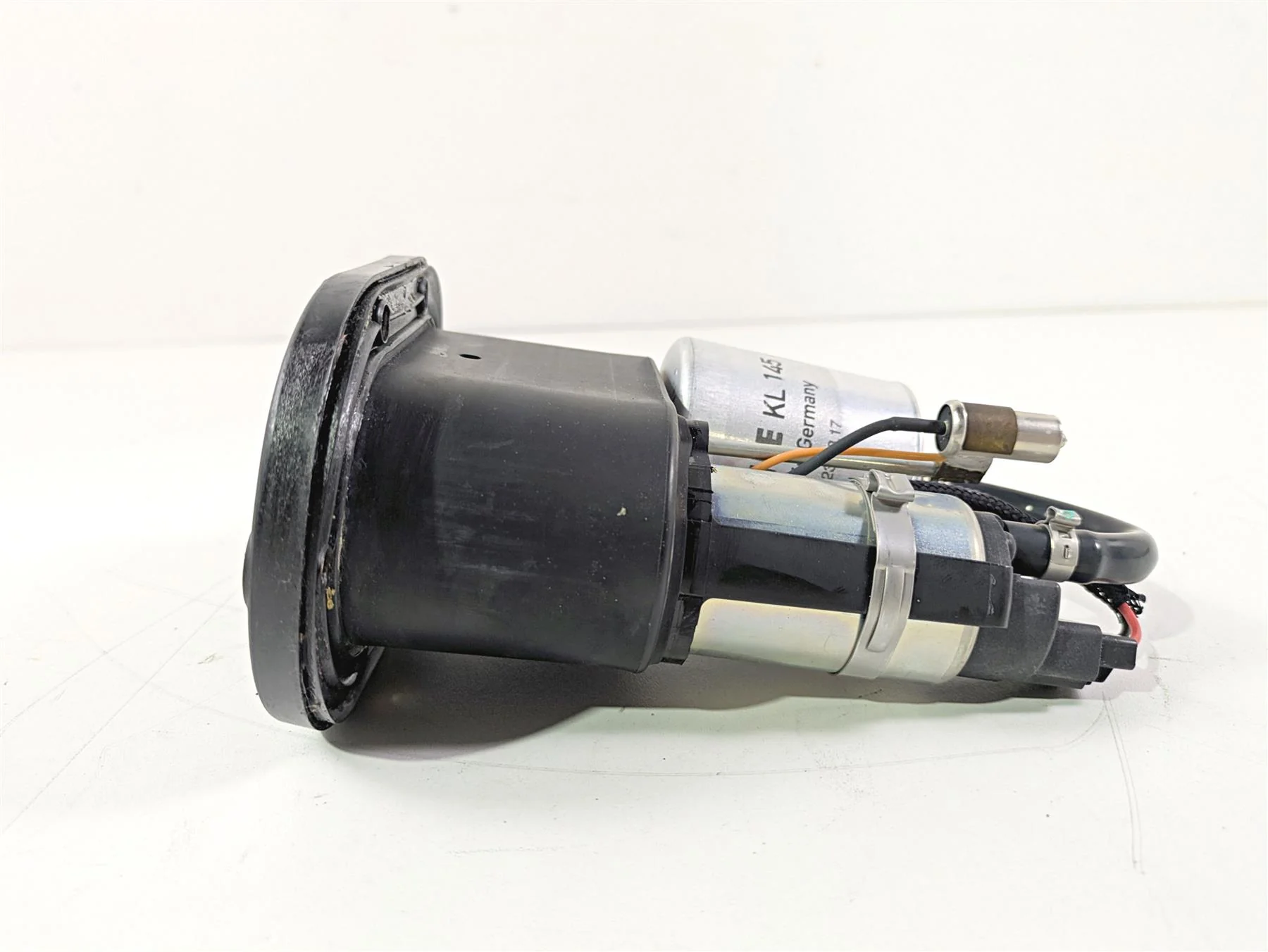 2017 Aprilia RSV 1100 Tuono V4 Factory Fuel Gas Petrol Pump - Tested B043925 - Image 3