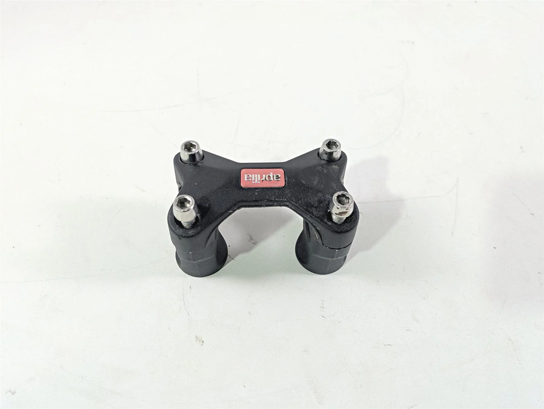 2017 Aprilia RSV 1100 Tuono V4 Factory Handlebar Riser Mount 899049 - Image 3