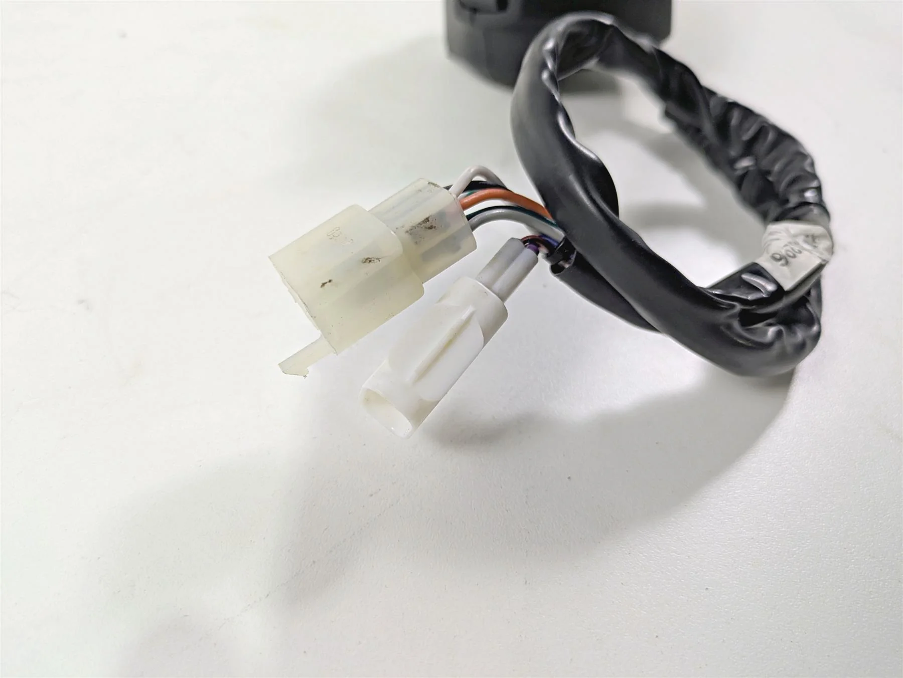 2017 Aprilia RSV 1100 Tuono V4 Factory Left Hand Light Control Switch 2D0002965 - Image 11