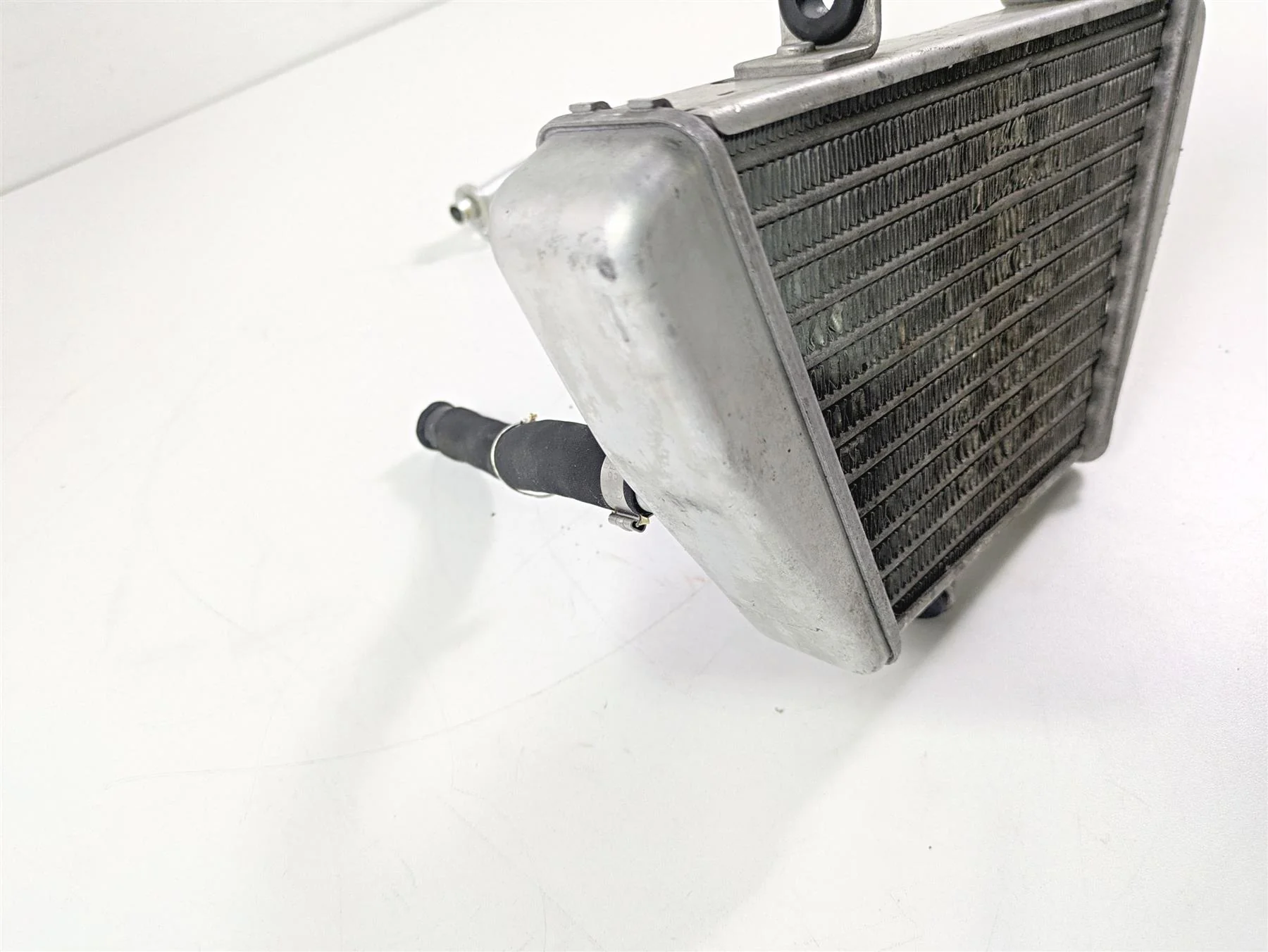 2017 Aprilia RSV 1100 Tuono V4 Factory Oil Cooler & Lines -Read 2B000897 - Image 7