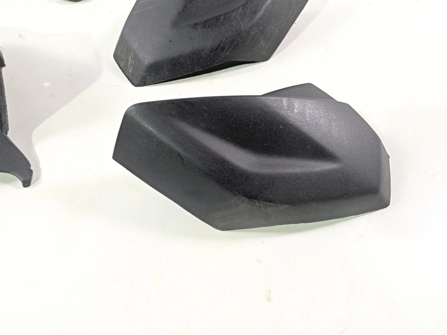 2017 Aprilia RSV 1100 Tuono V4 Factory Plastic Infill Cover Fairing Set 2B003548 - Image 7