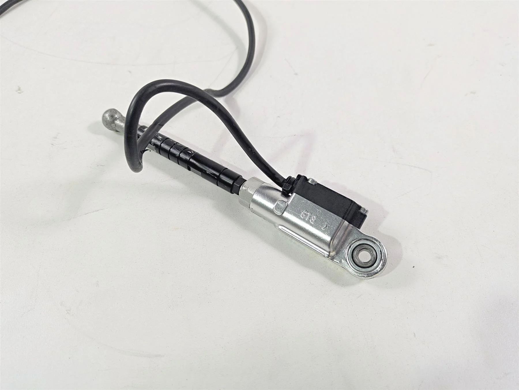 2017 Aprilia RSV 1100 Tuono V4 Factory Quickshifter Quick Shifter -Read 2B002890 - Image 12