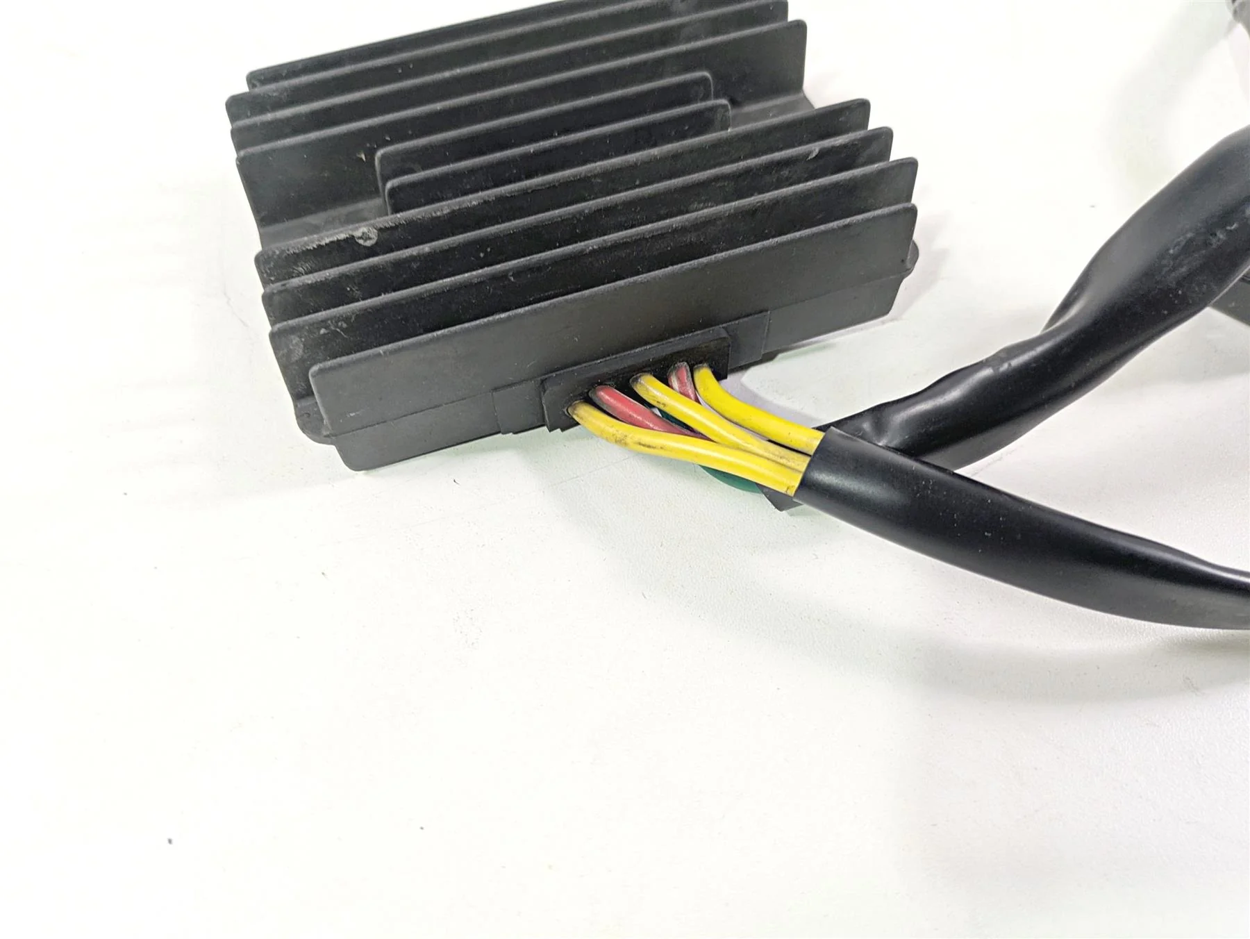 2017 Aprilia RSV 1100 Tuono V4 Factory Rectifier Voltage Regulator B043488 - Image 12