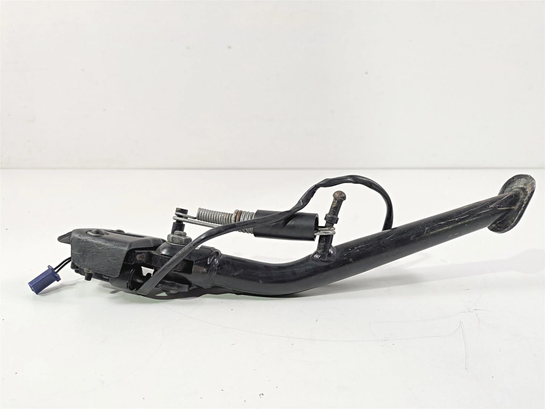 2017 Aprilia RSV 1100 Tuono V4 Factory Side Kickstand & Safety Switch 2B003283 - Image 3