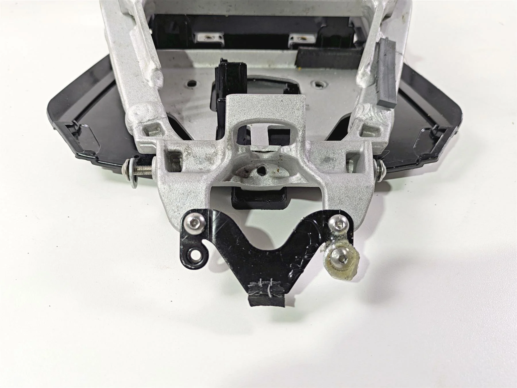2017 Aprilia RSV 1100 Tuono V4 Factory Straight Subframe & Inner Fender 2B003589 - Image 8