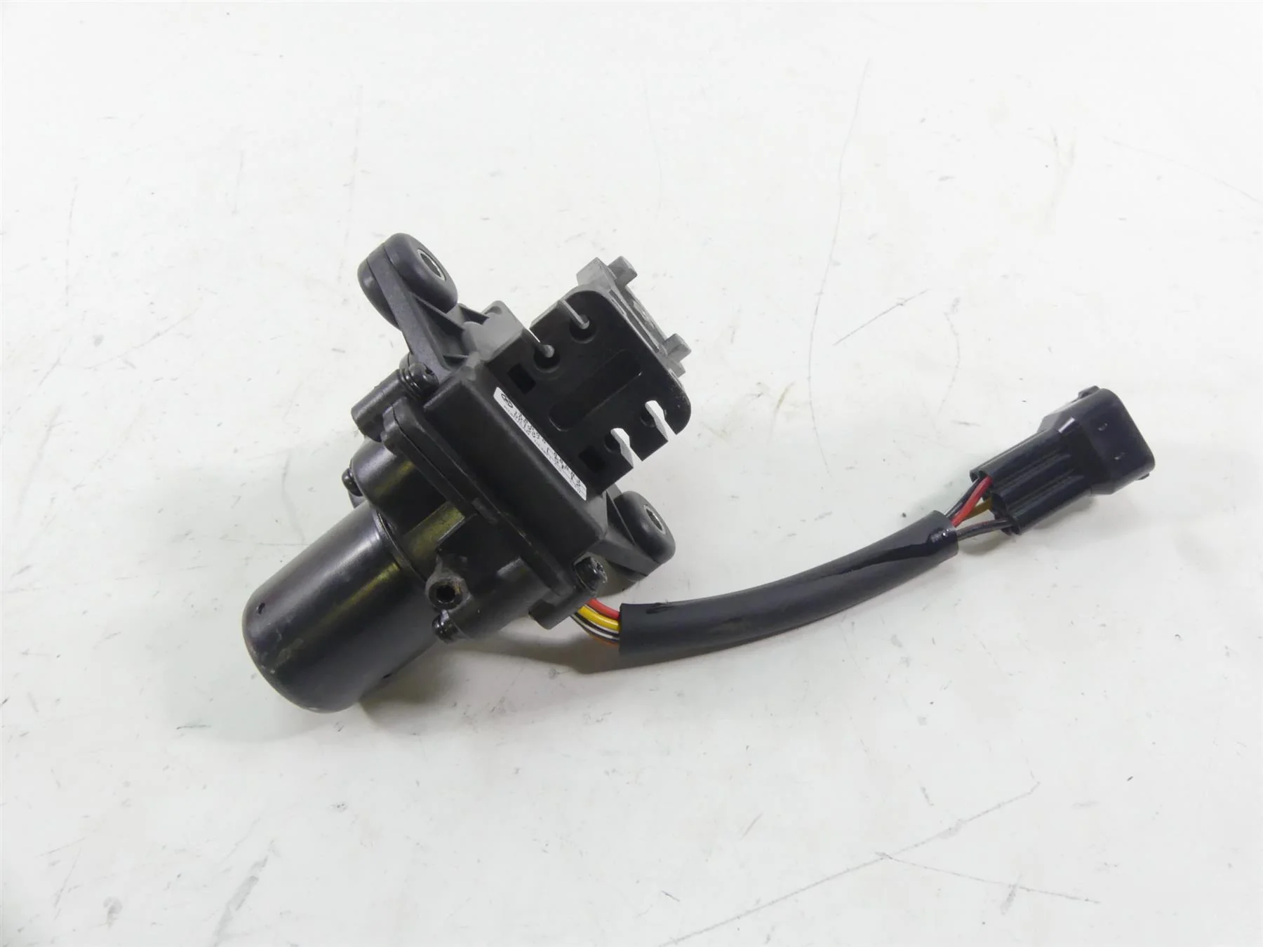 2017 Arctic Mountain Cat M8000 153 Exhaust Valve Actuator Motor 38000-88BN3 - Image 3