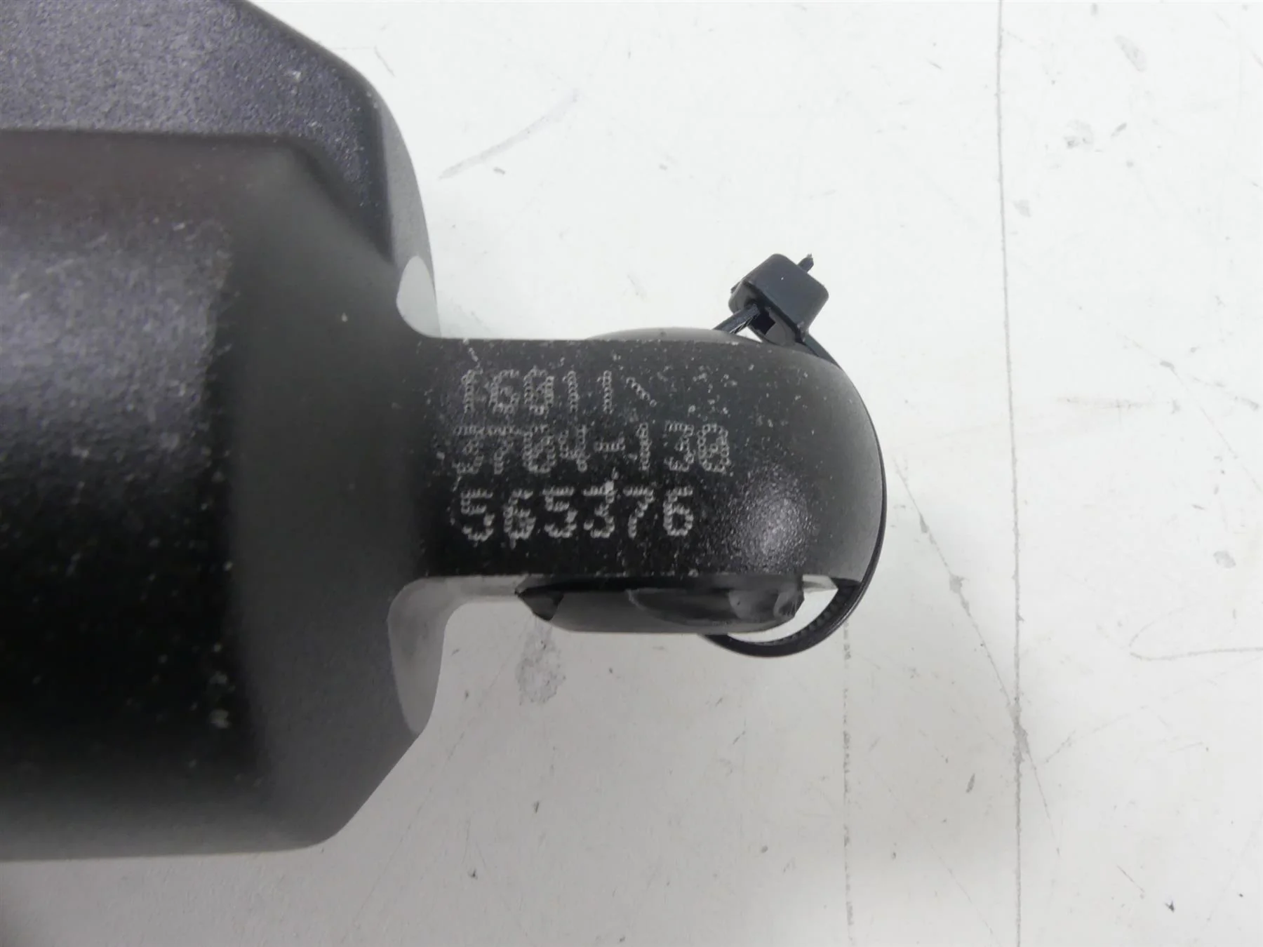 2017 Arctic Mountain Cat M8000 153 Rear Fox Float 3 Shock Set 3704-130 3704-131 - Image 3