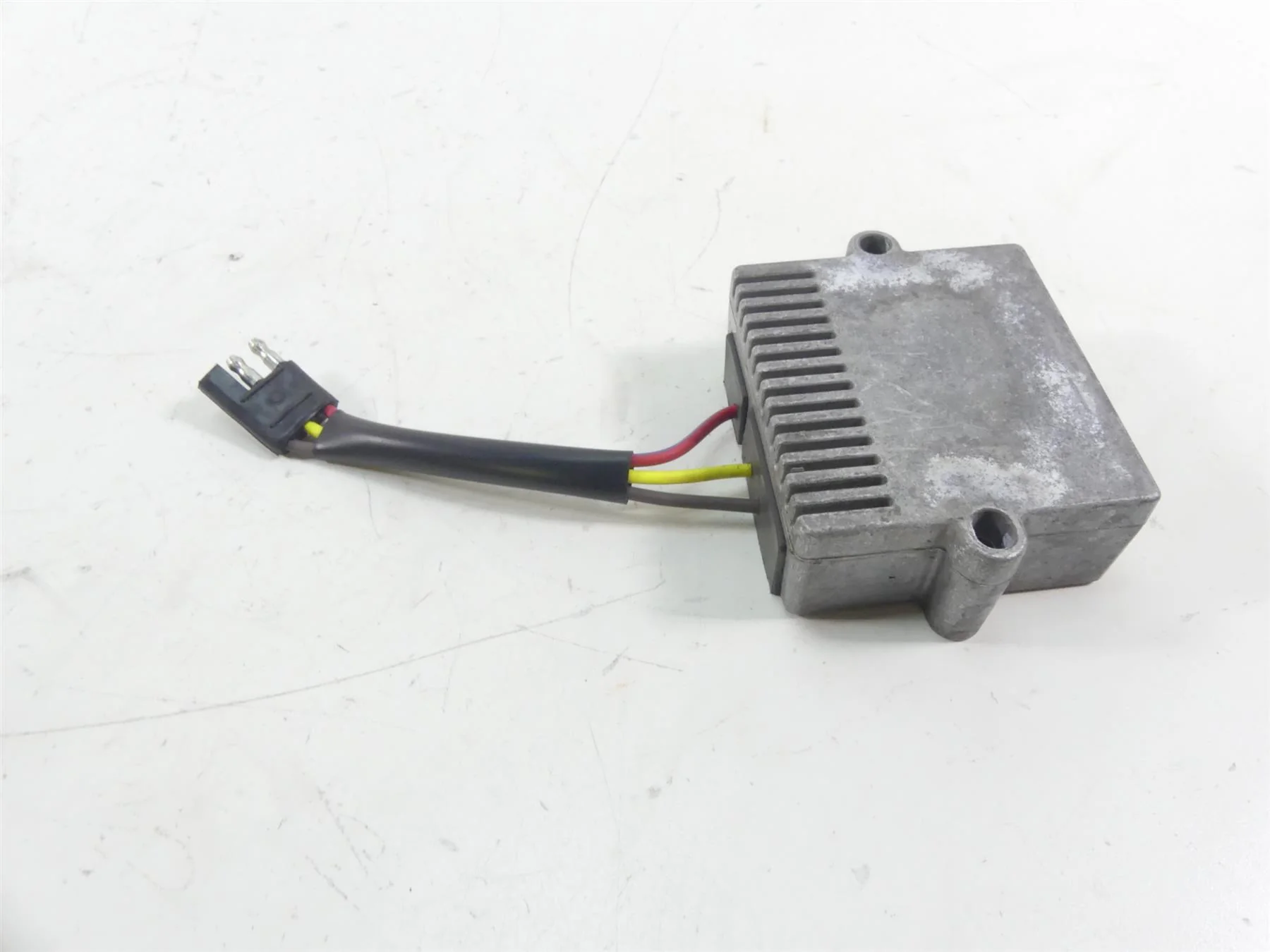 2017 Arctic Mountain Cat M8000 153 Rectifier Voltage Regulator - Image 2