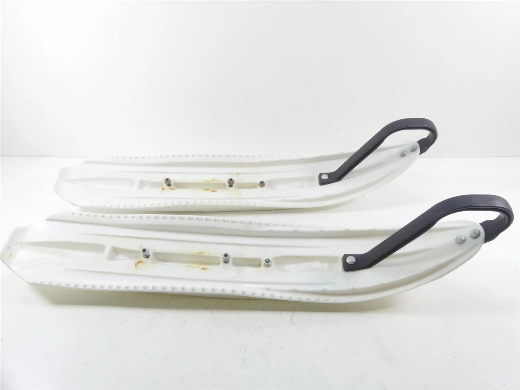 2017 Arctic Mountain Cat M8000 153 SLP Left & Right Skis Skier Set 3603-518