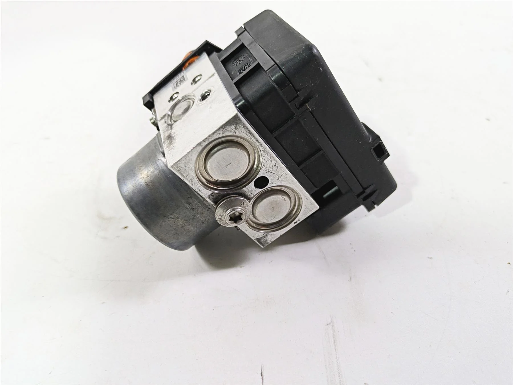 2017 BMW F800GS Adv K75 Abs Brake Pump Pressure Module 34518546851 - Image 10