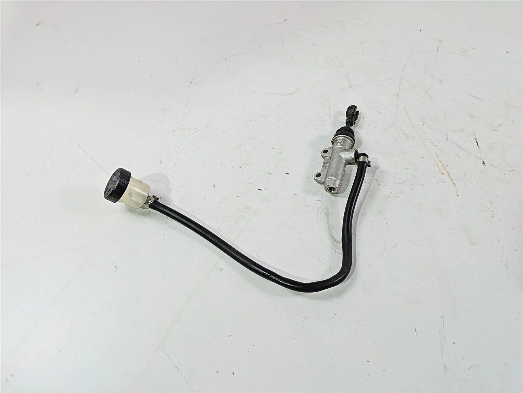 2017 BMW F800GS Adv K75 Brembo Rear Brake Master Cylinder 13mm 34217692190 - Image 4