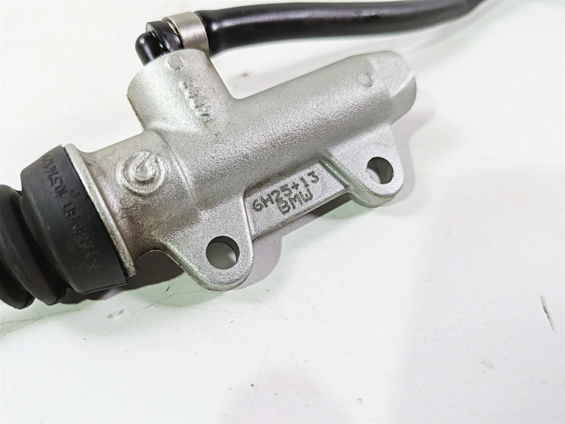 2017 BMW F800GS Adv K75 Brembo Rear Brake Master Cylinder 13mm 34217692190 - Image 7