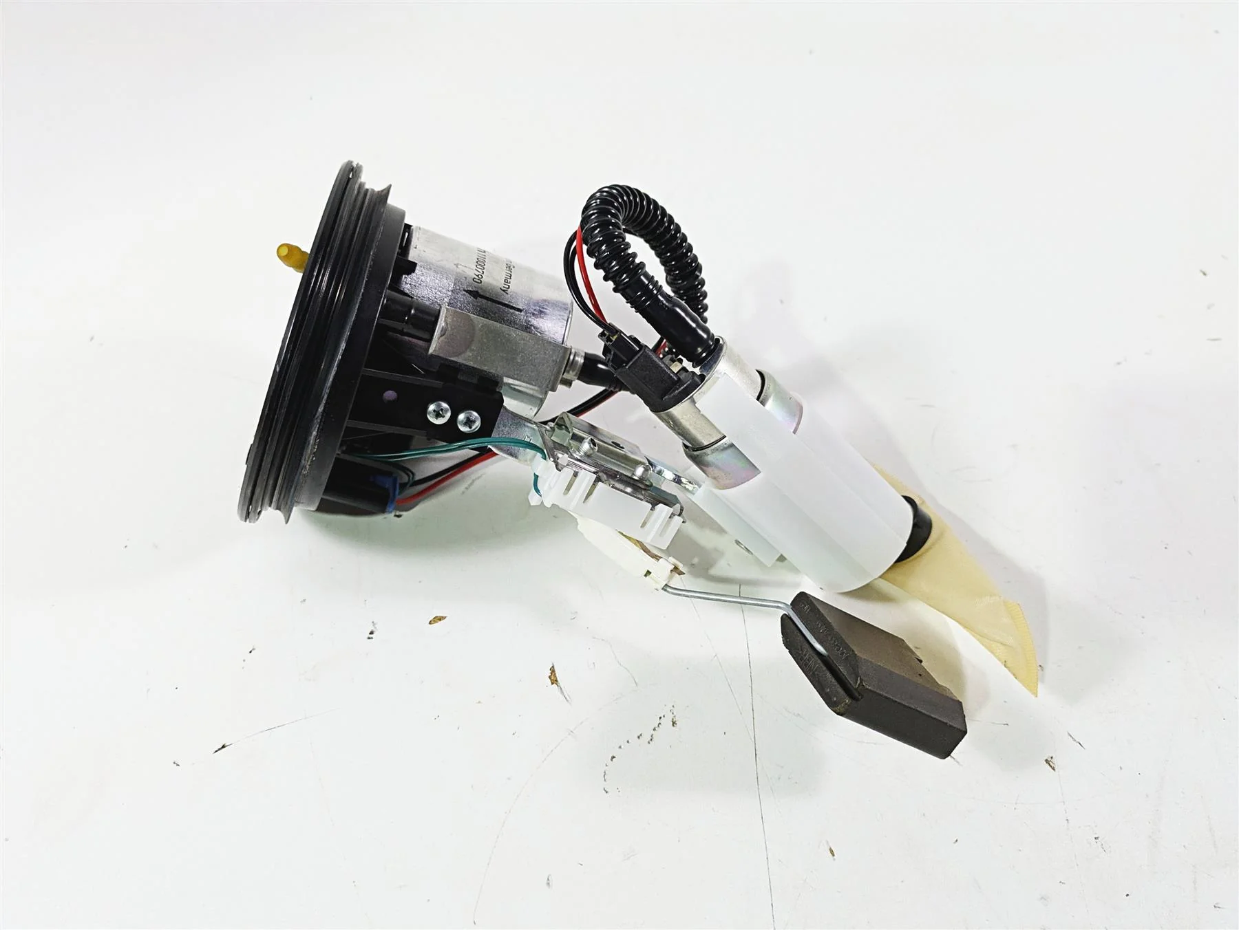 2017 BMW F800GS Adv K75 Fuel Gas Petrol Pump & Level Sensor 16148555171 - Image 3