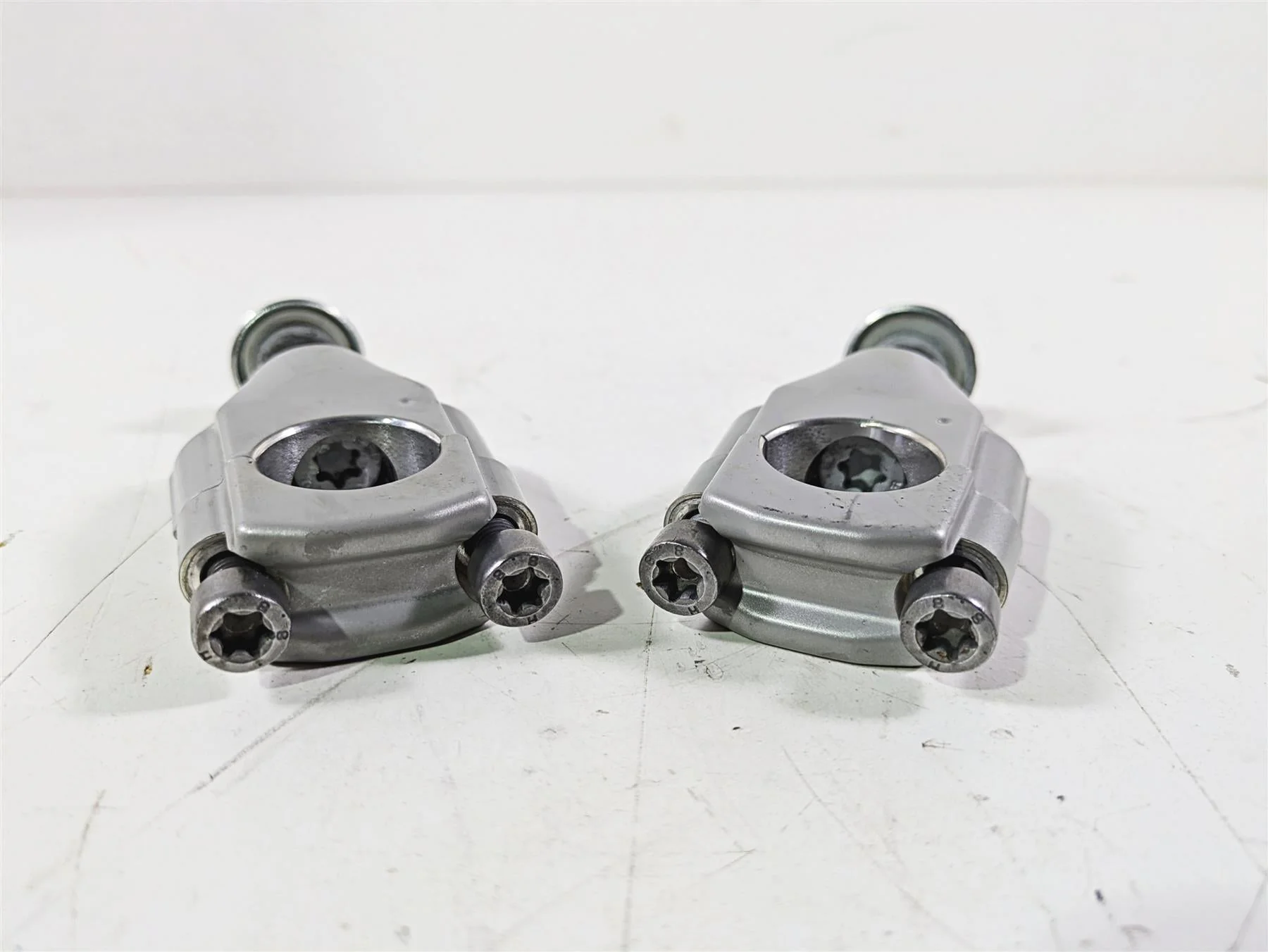 2017 BMW F800GS Adv K75 Handle Bar Riser Holder 31427715491 - Image 12