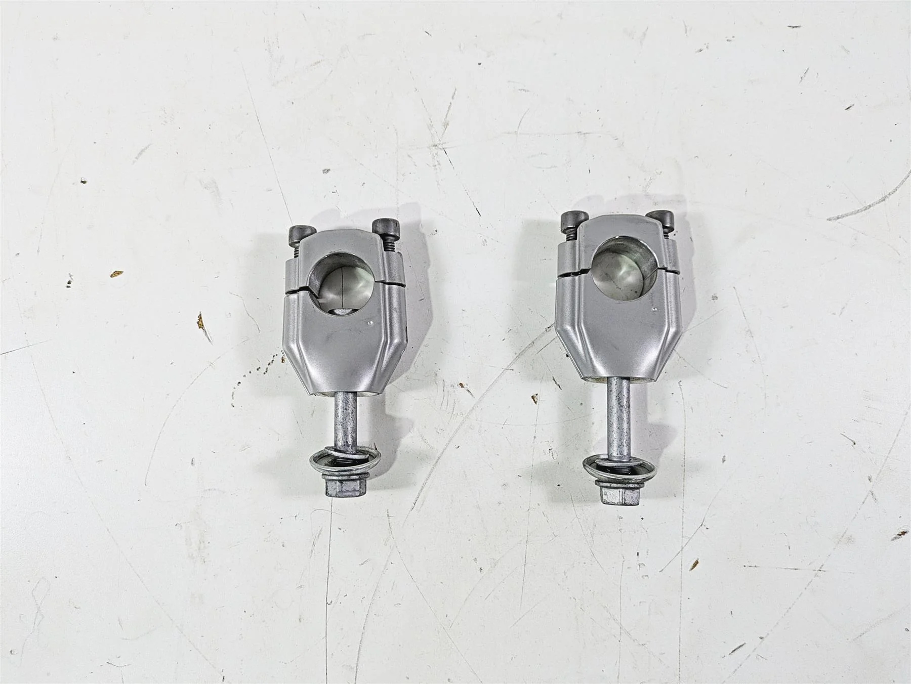 2017 BMW F800GS Adv K75 Handle Bar Riser Holder 31427715491 - Image 4