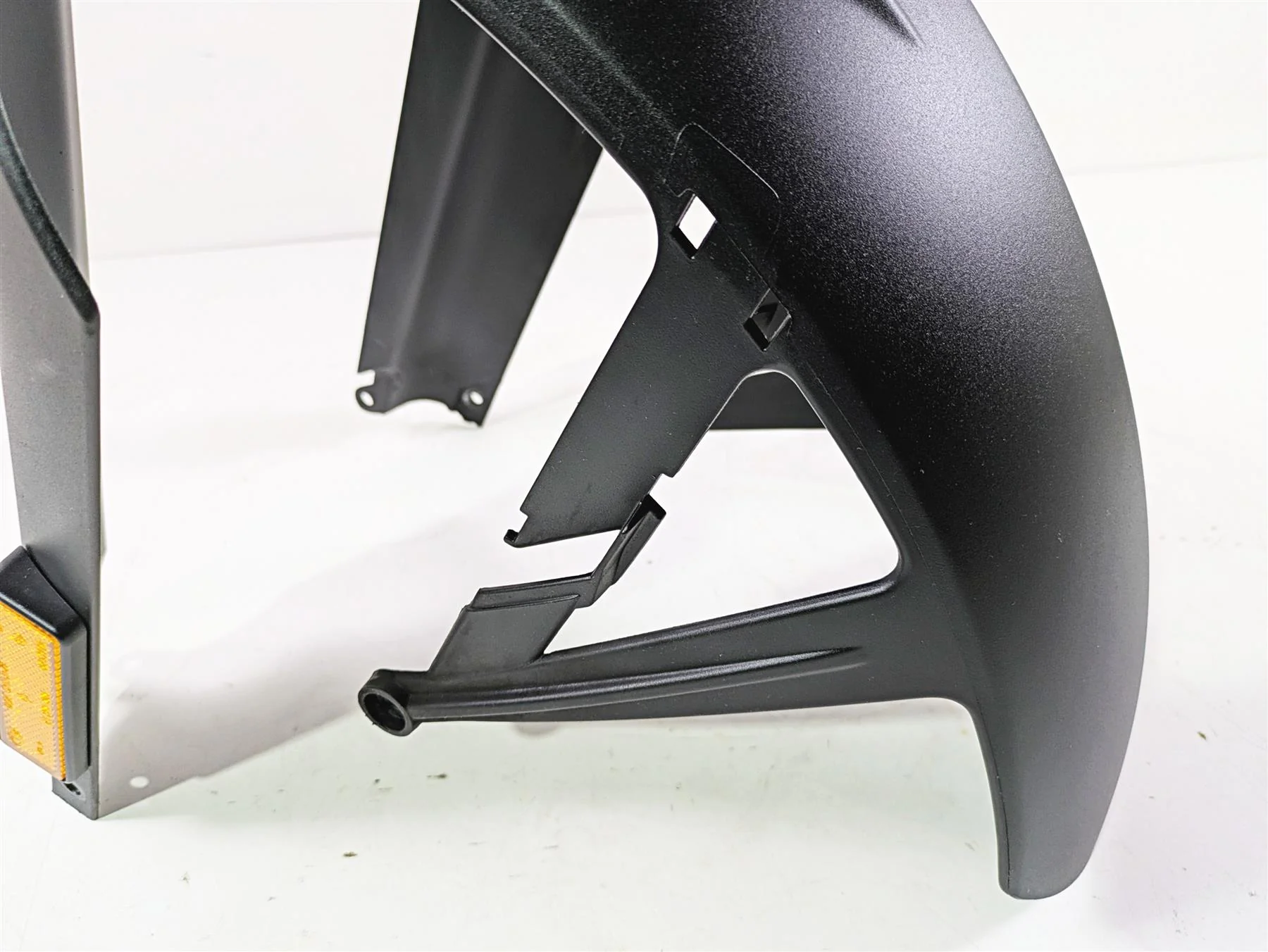 2017 BMW F800GS Adv K75 Lower Front Fender 46617694993 - Image 8
