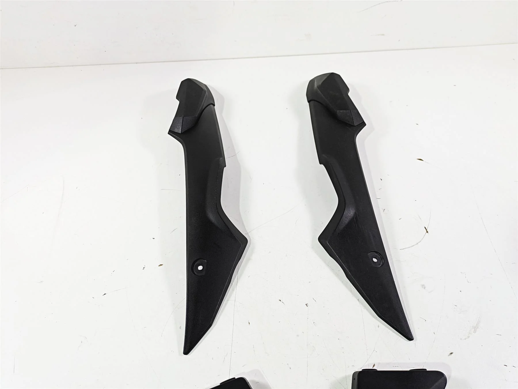 2017 BMW F800GS Adv K75 Plastic Infill Cover Fairing Set 8530544 8530543 - Image 4