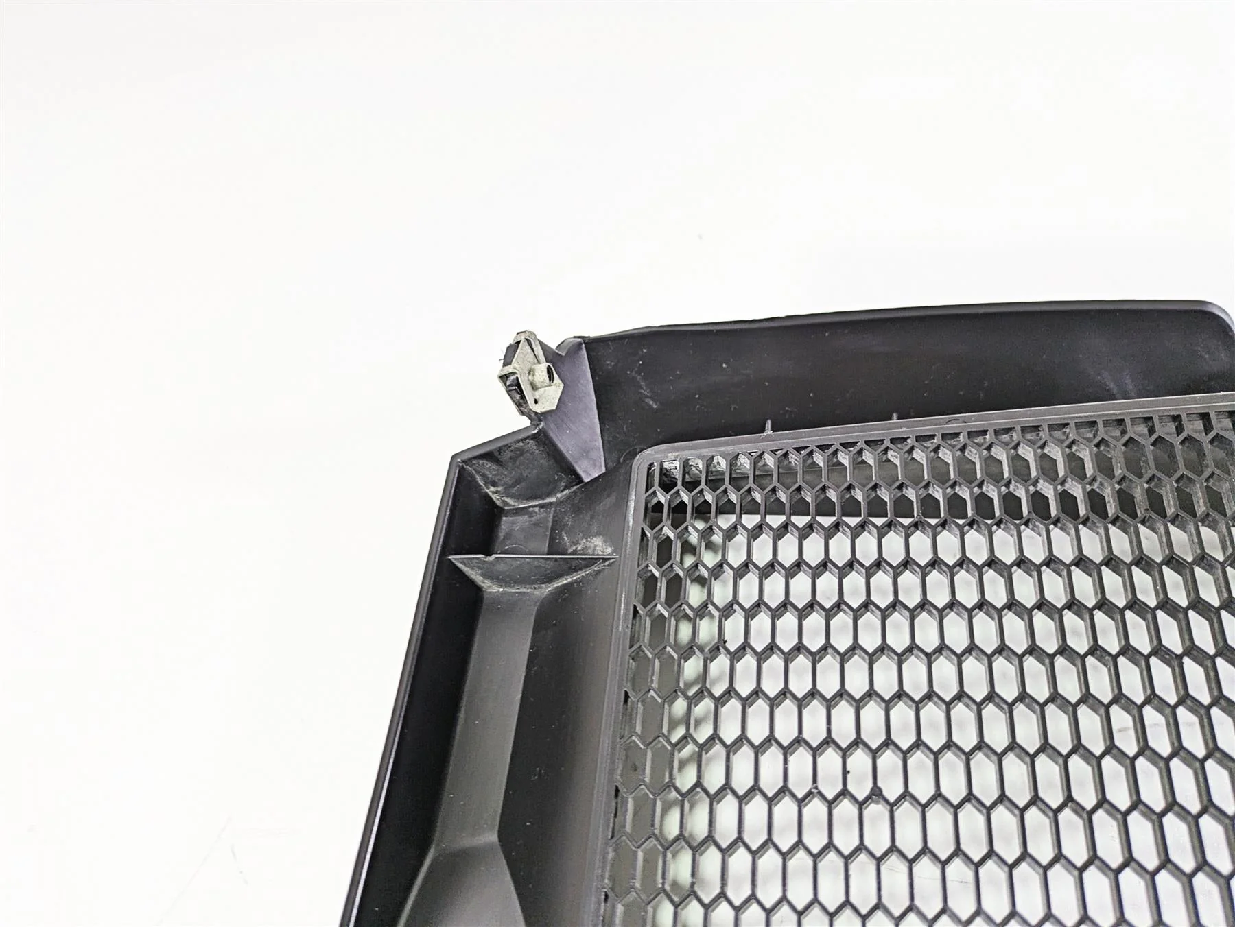 2017 BMW F800GS Adv K75 Radiator Cover Guard Grill Fairing 46638530525 - Image 10
